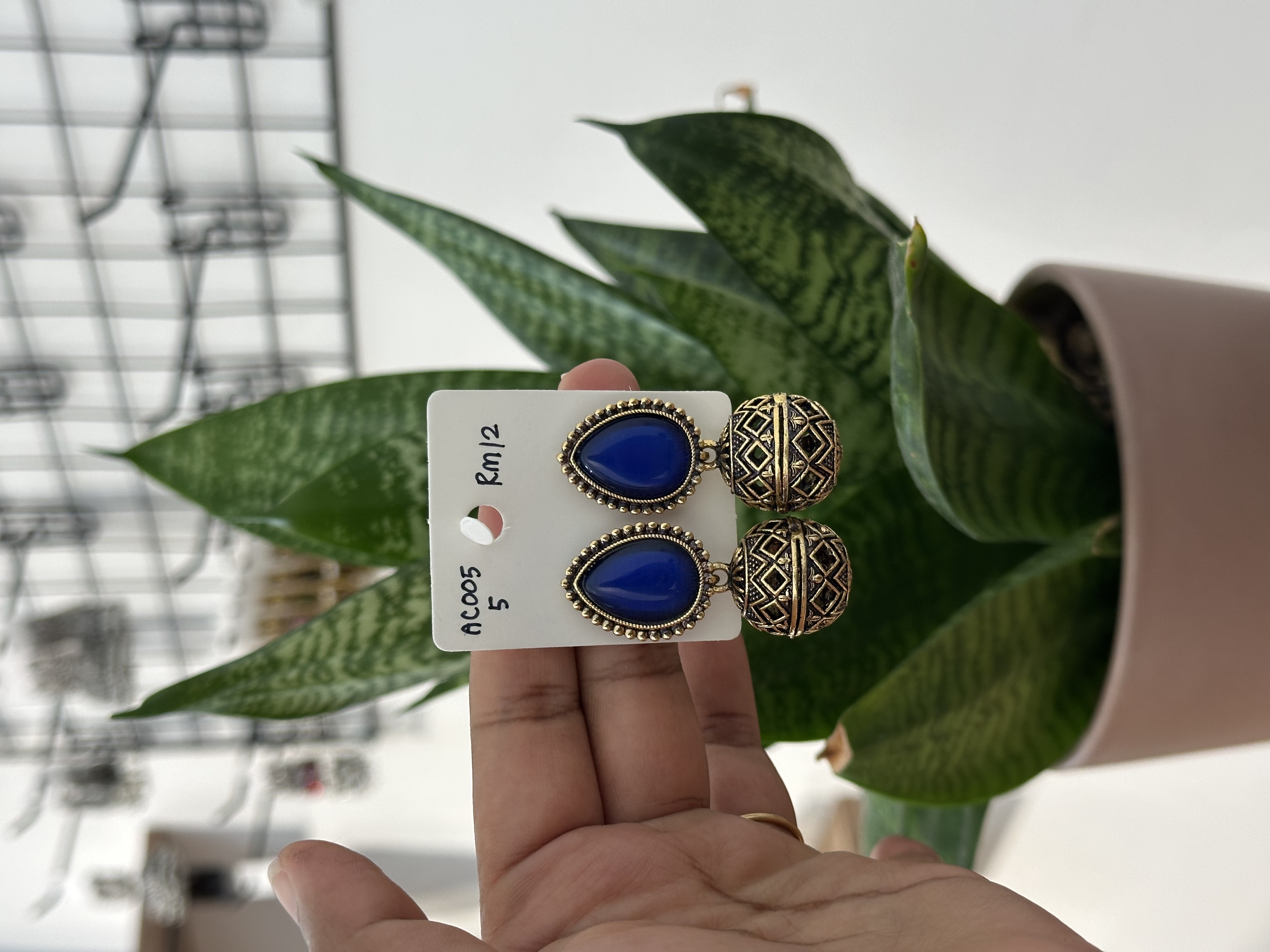 Ball Earring Gold Teardrop