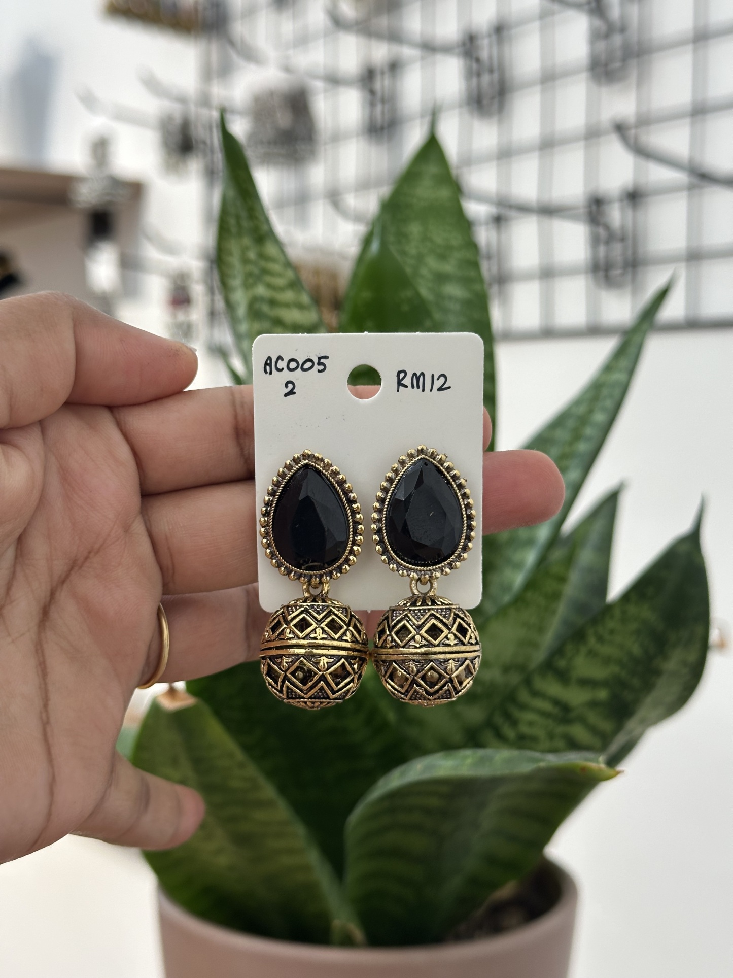 Ball Earring Gold Teardrop