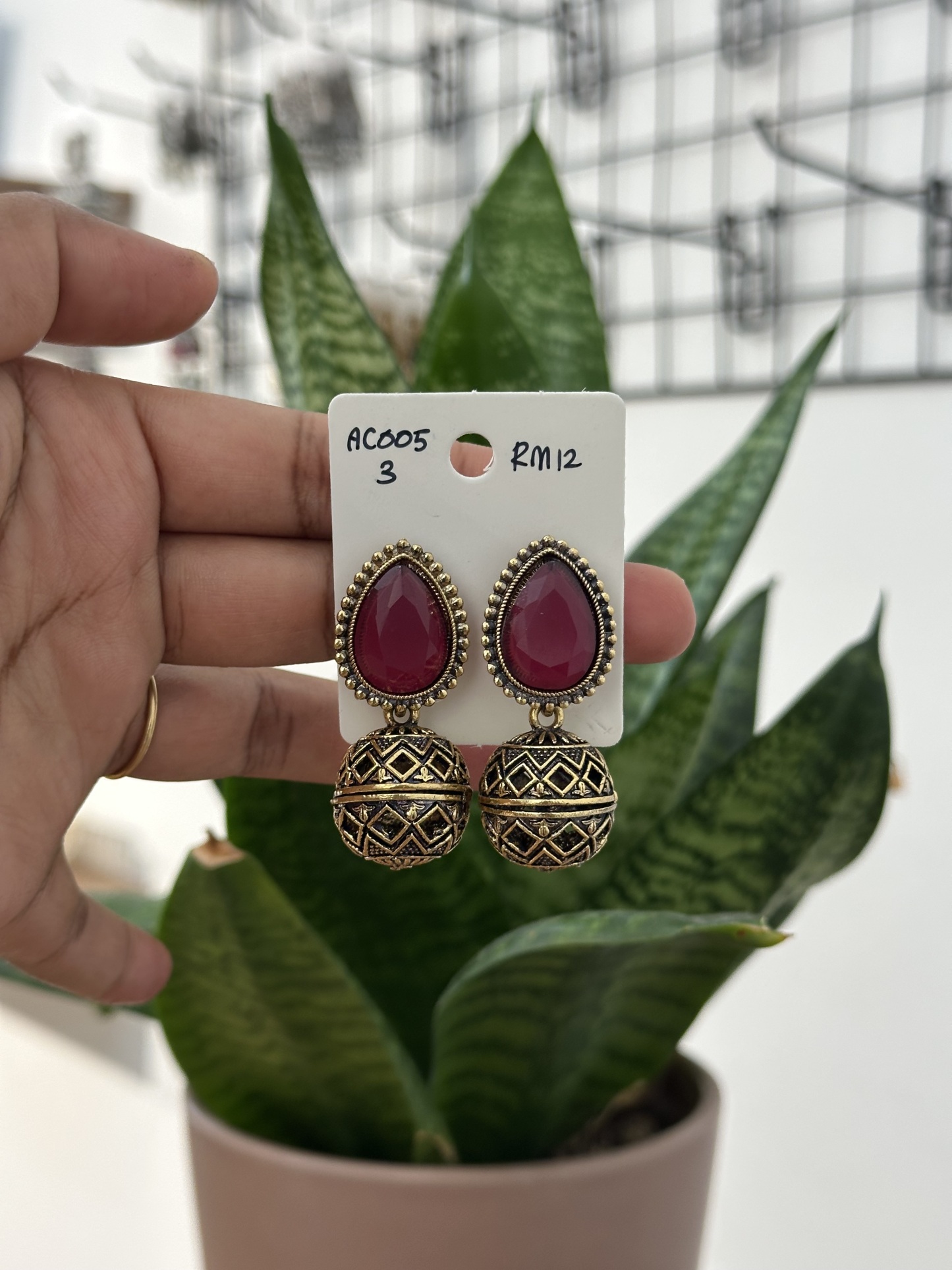 Ball Earring Gold Teardrop