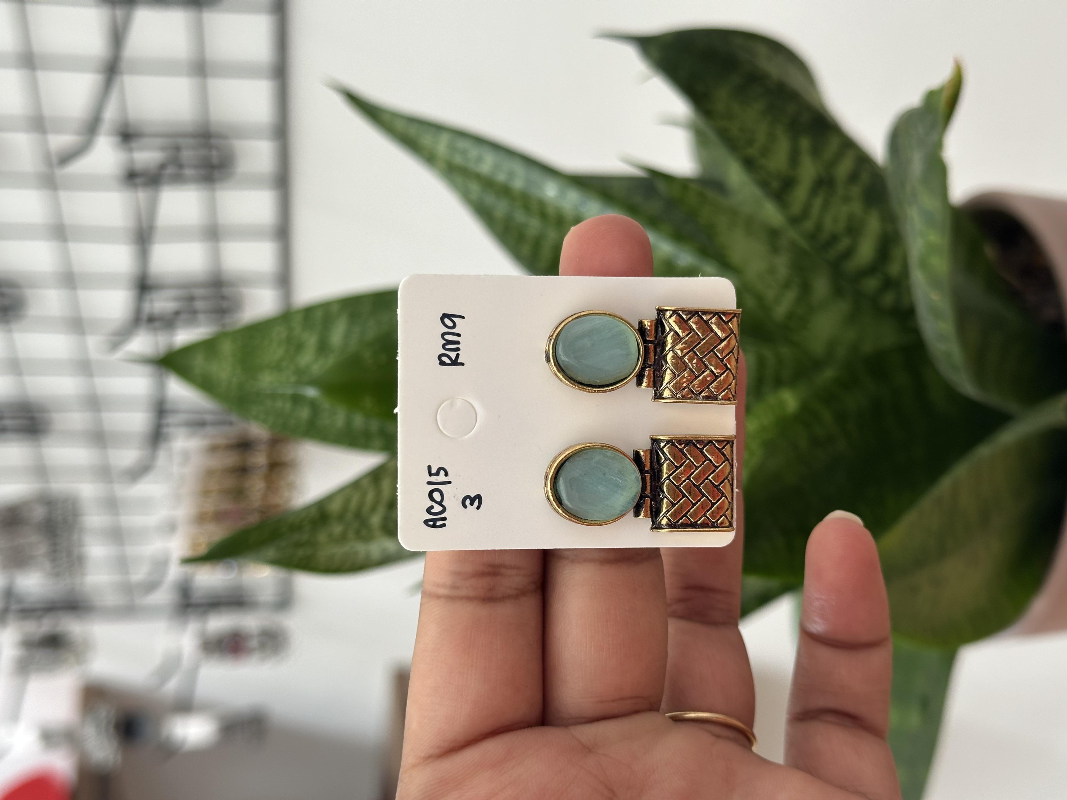 Stone Brick Gold Stud