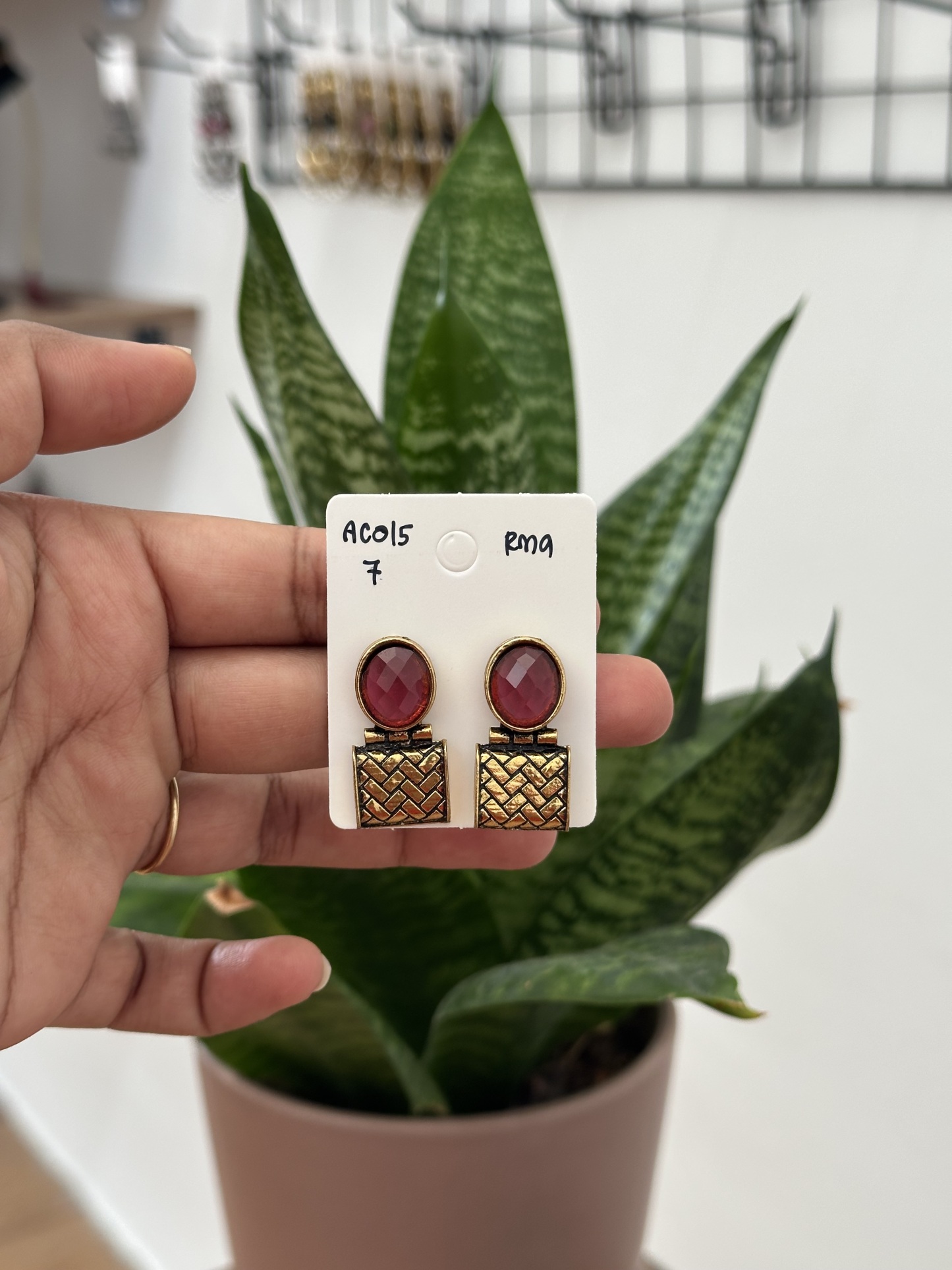 Stone Brick Gold Stud