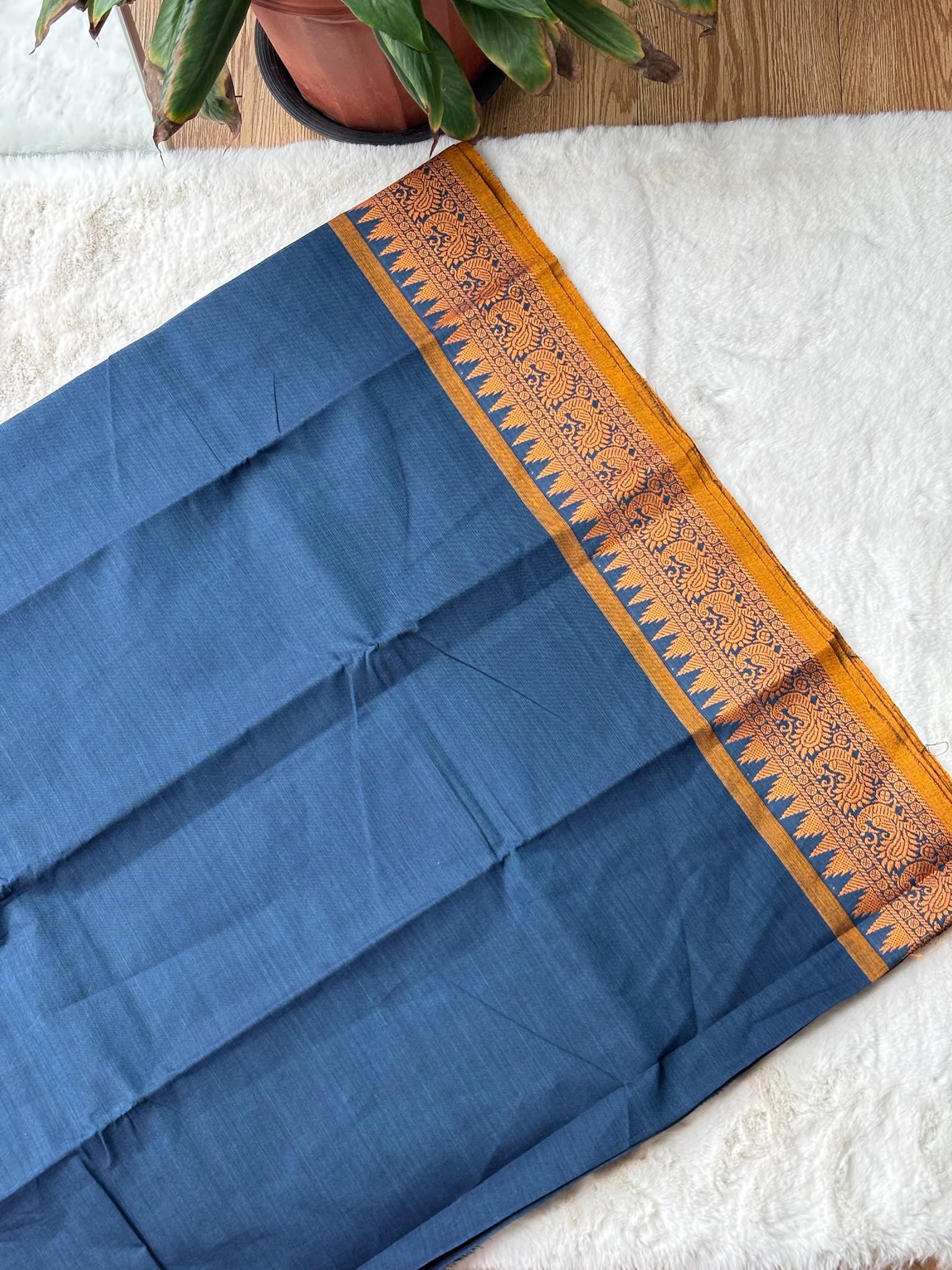Handloom Cotton Saree without Blouse (60s)