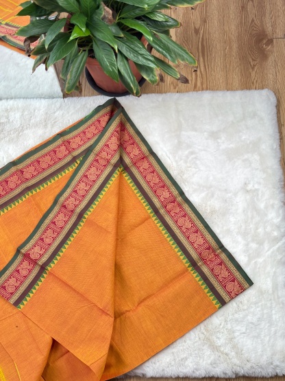 Handloom Cotton Saree without Blouse (60s)