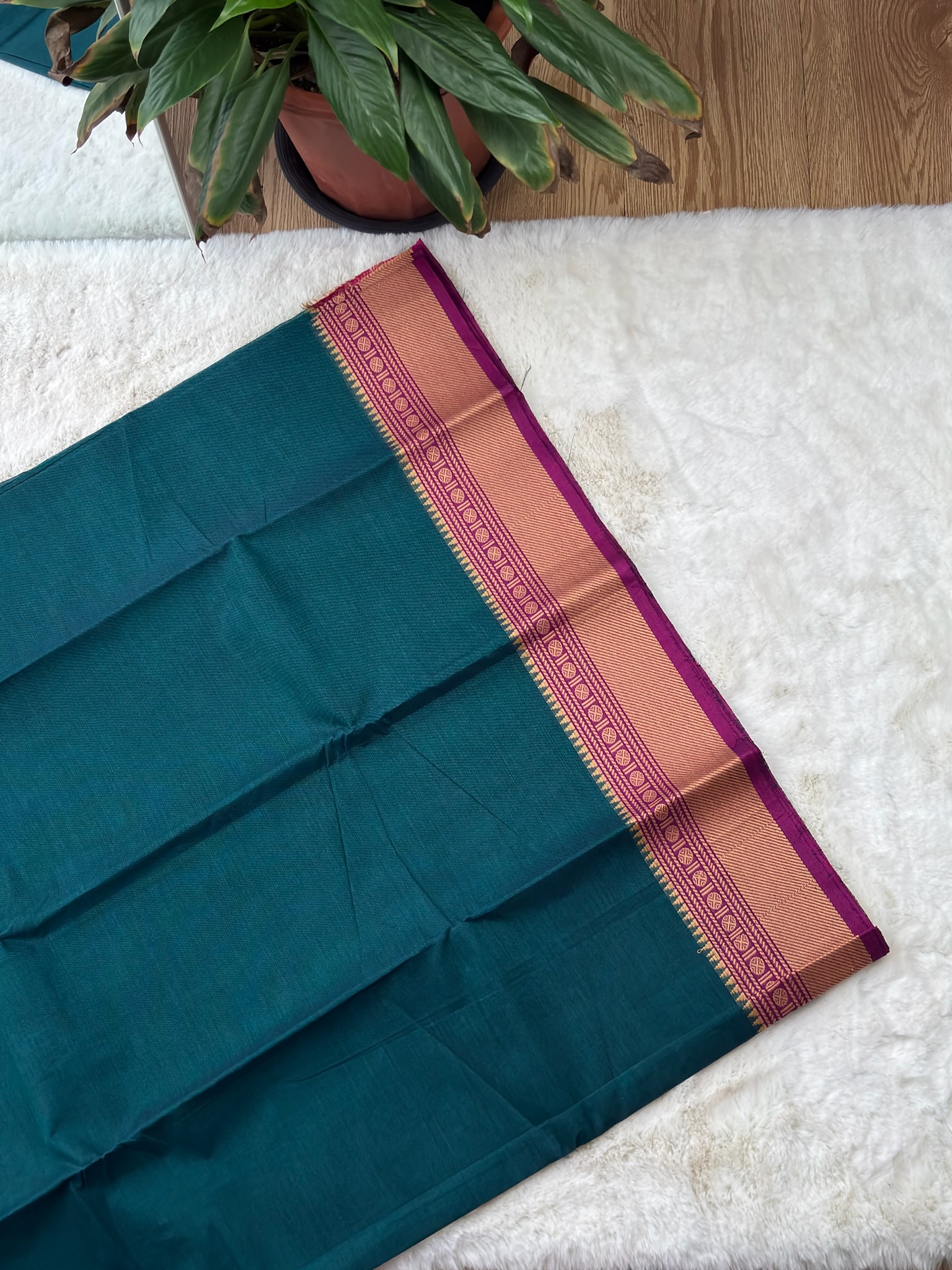 Handloom Cotton Saree without Blouse (60s)