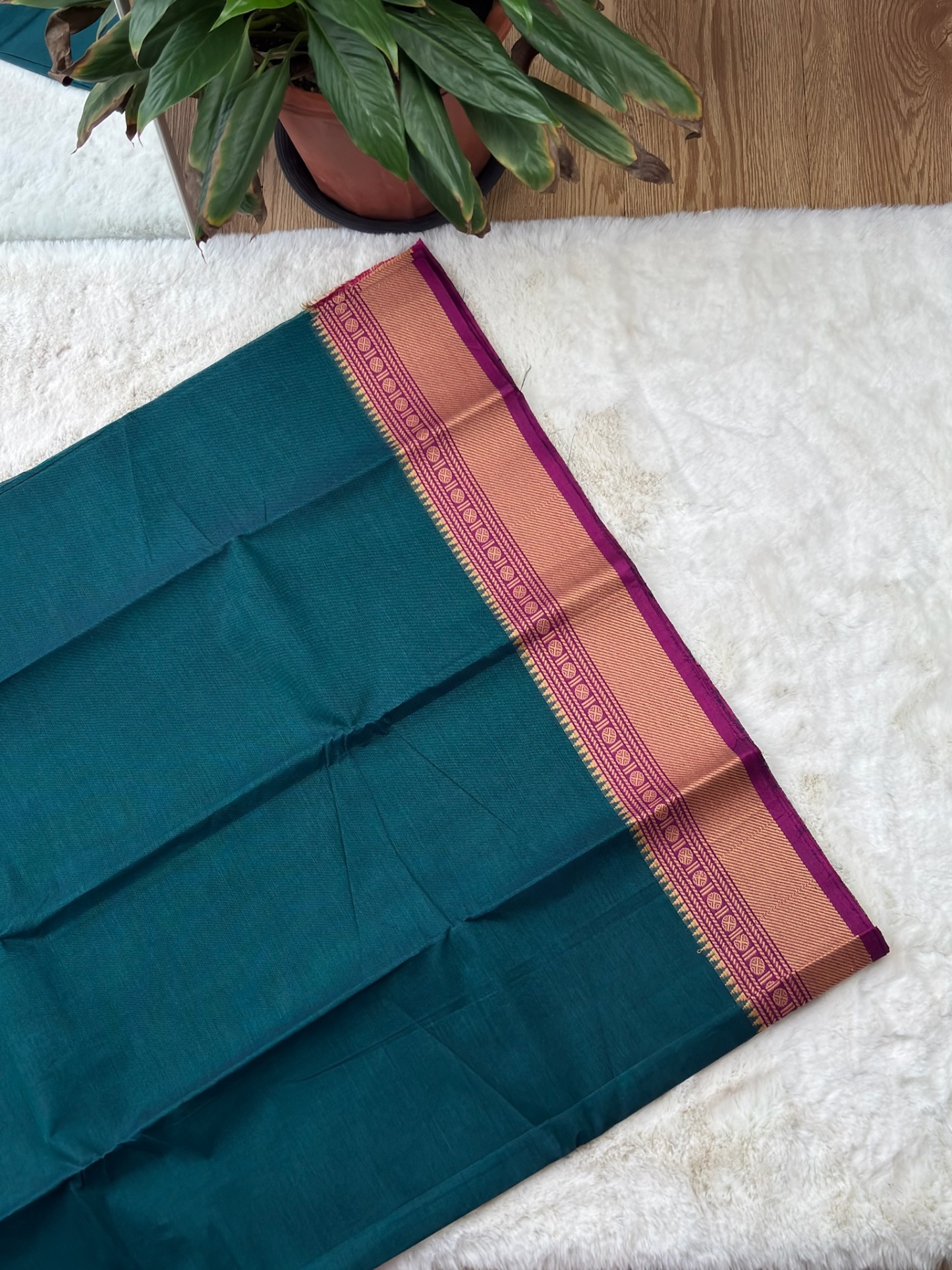 Handloom Cotton Saree without Blouse (60s)