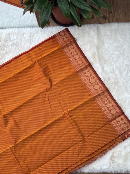 Oosi Kodu Handloom Cotton Saree without Blouse (60s)