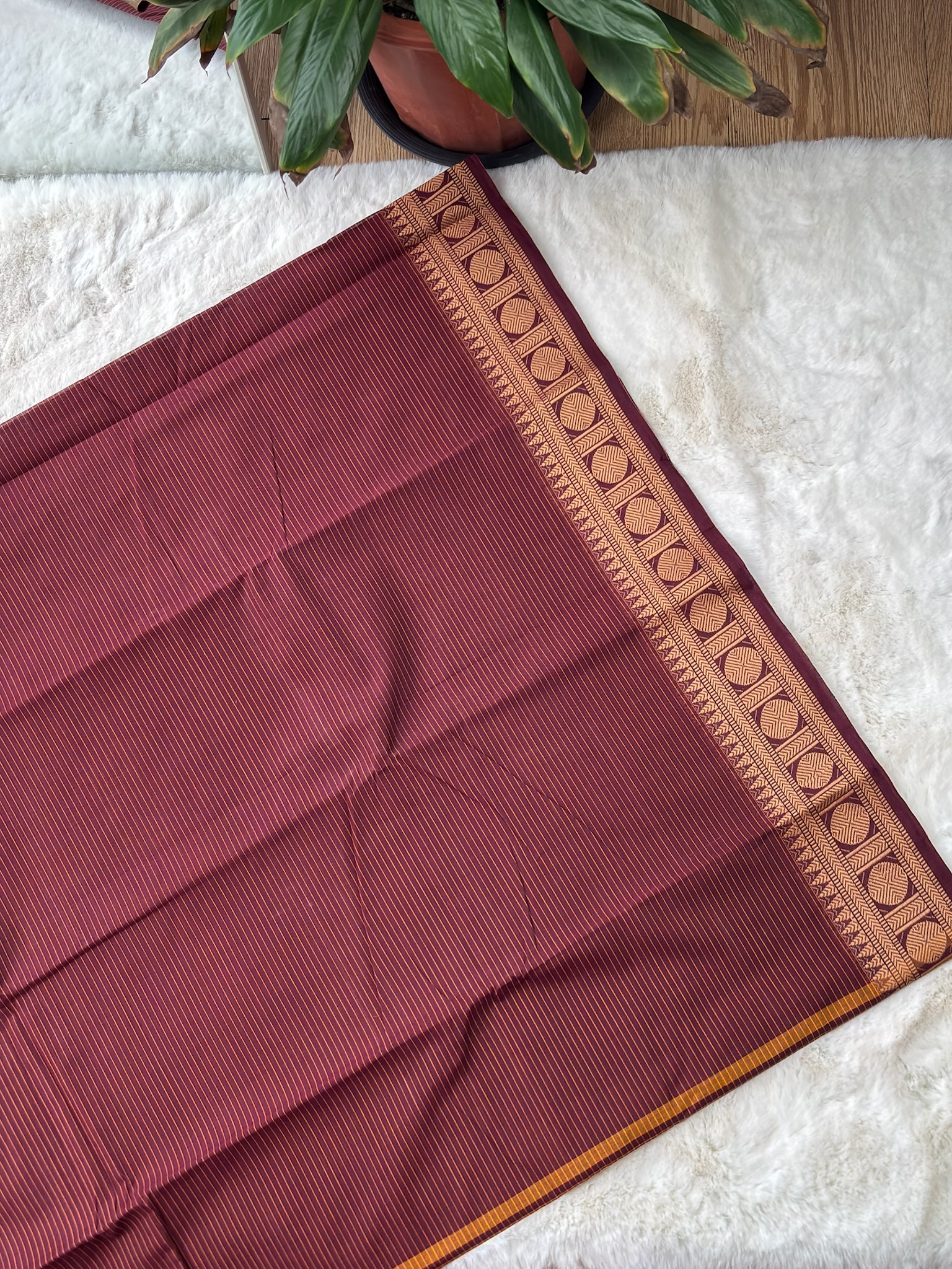 Oosi Kodu Handloom Cotton Saree without Blouse (60s)