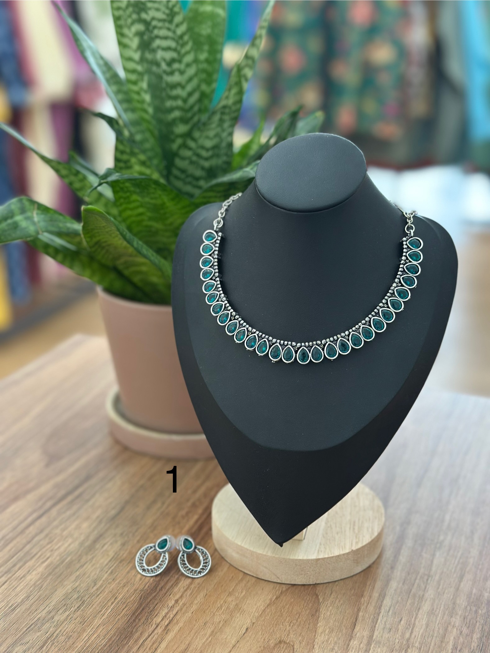 Silver Stone Choker Set