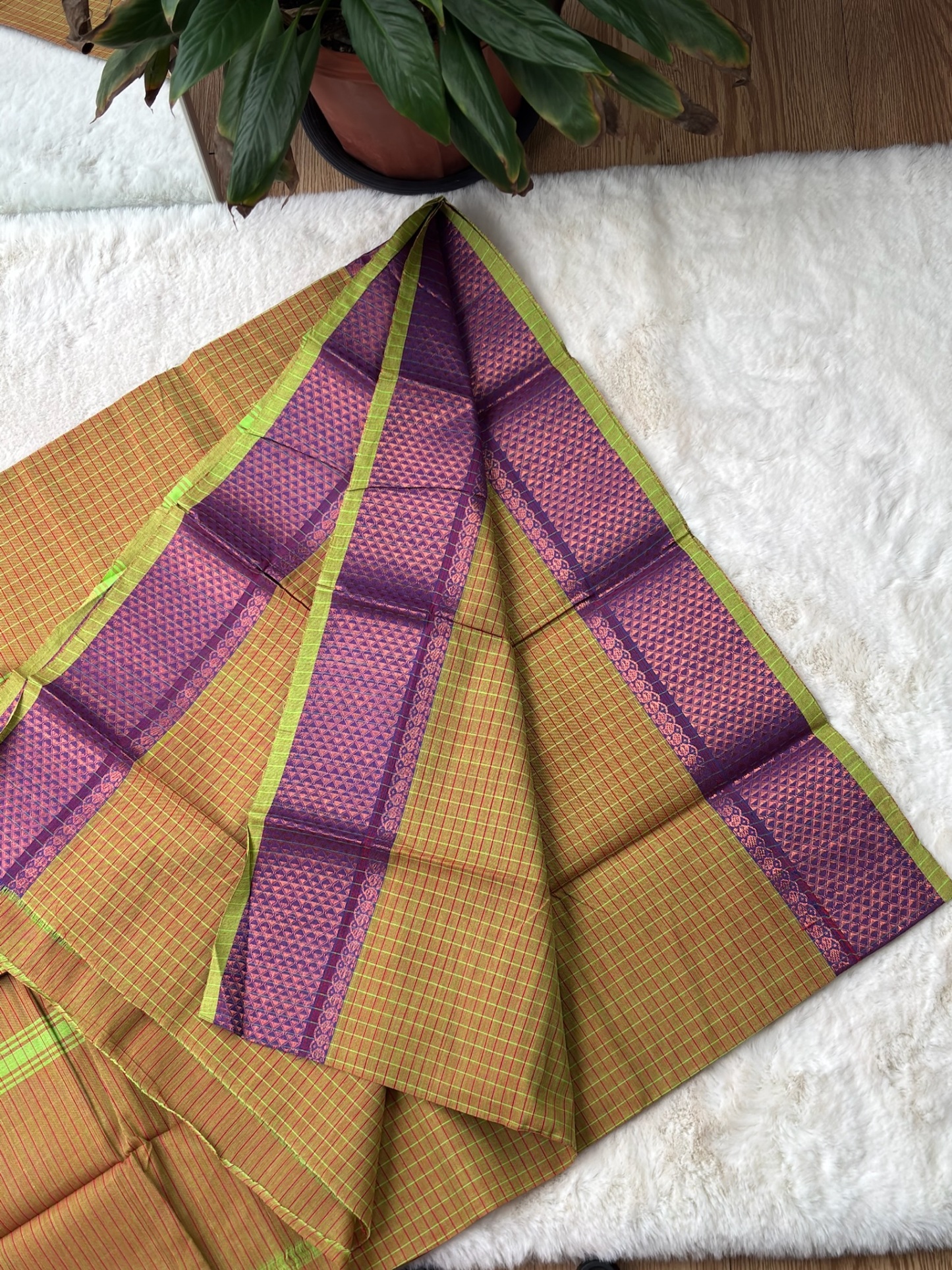 Handloom Cotton Saree without Blouse (60s)