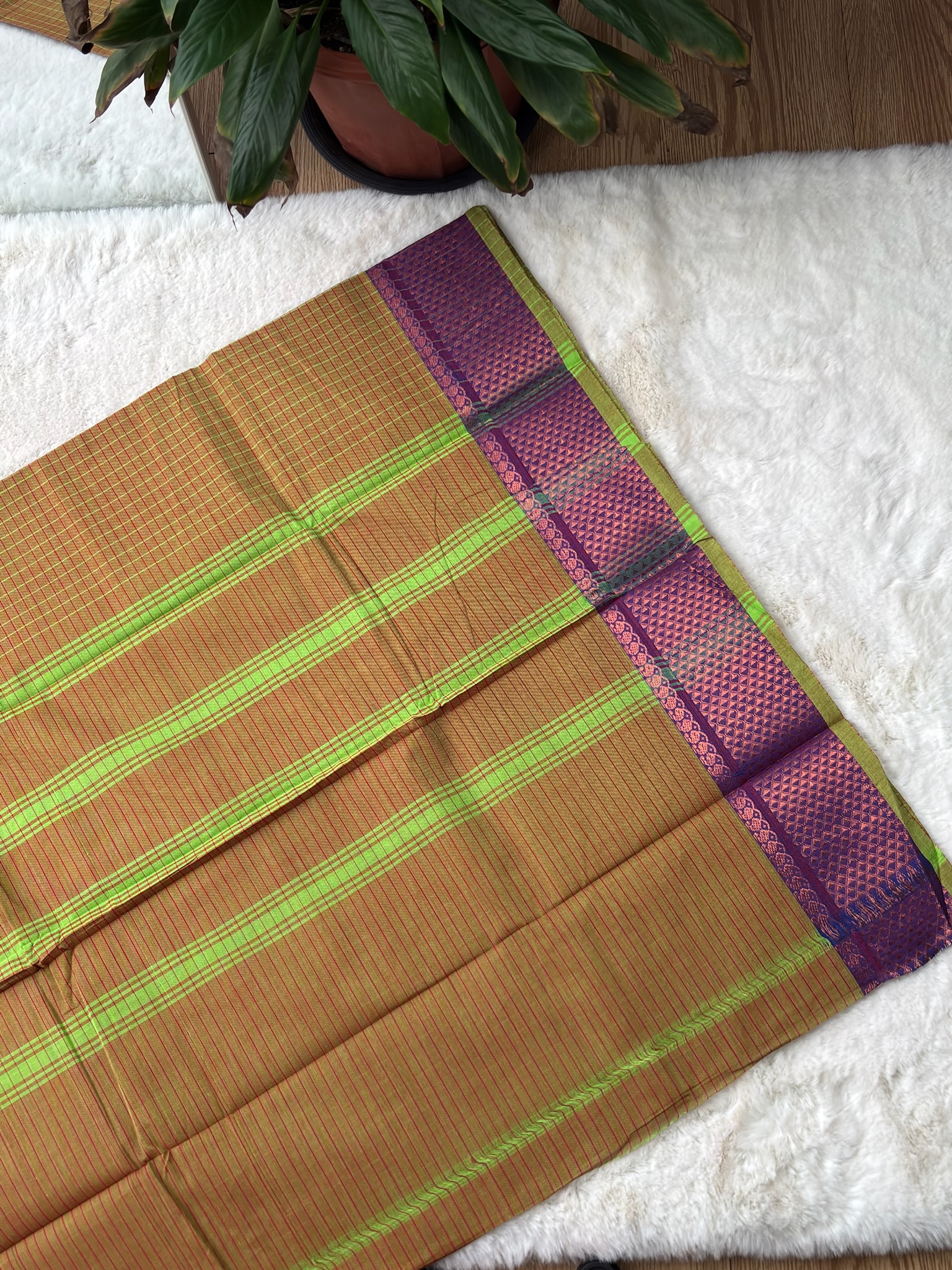 Handloom Cotton Saree without Blouse (60s)