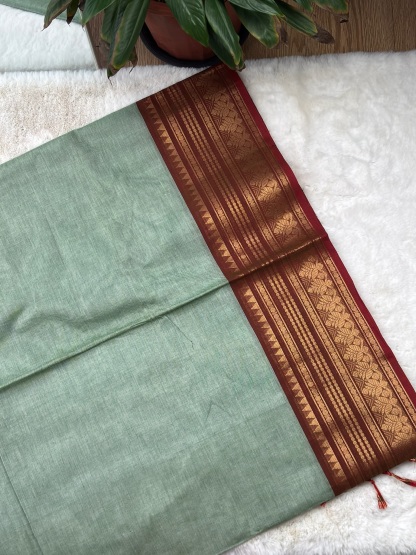Handloom Cotton Saree with Blouse (80s)
