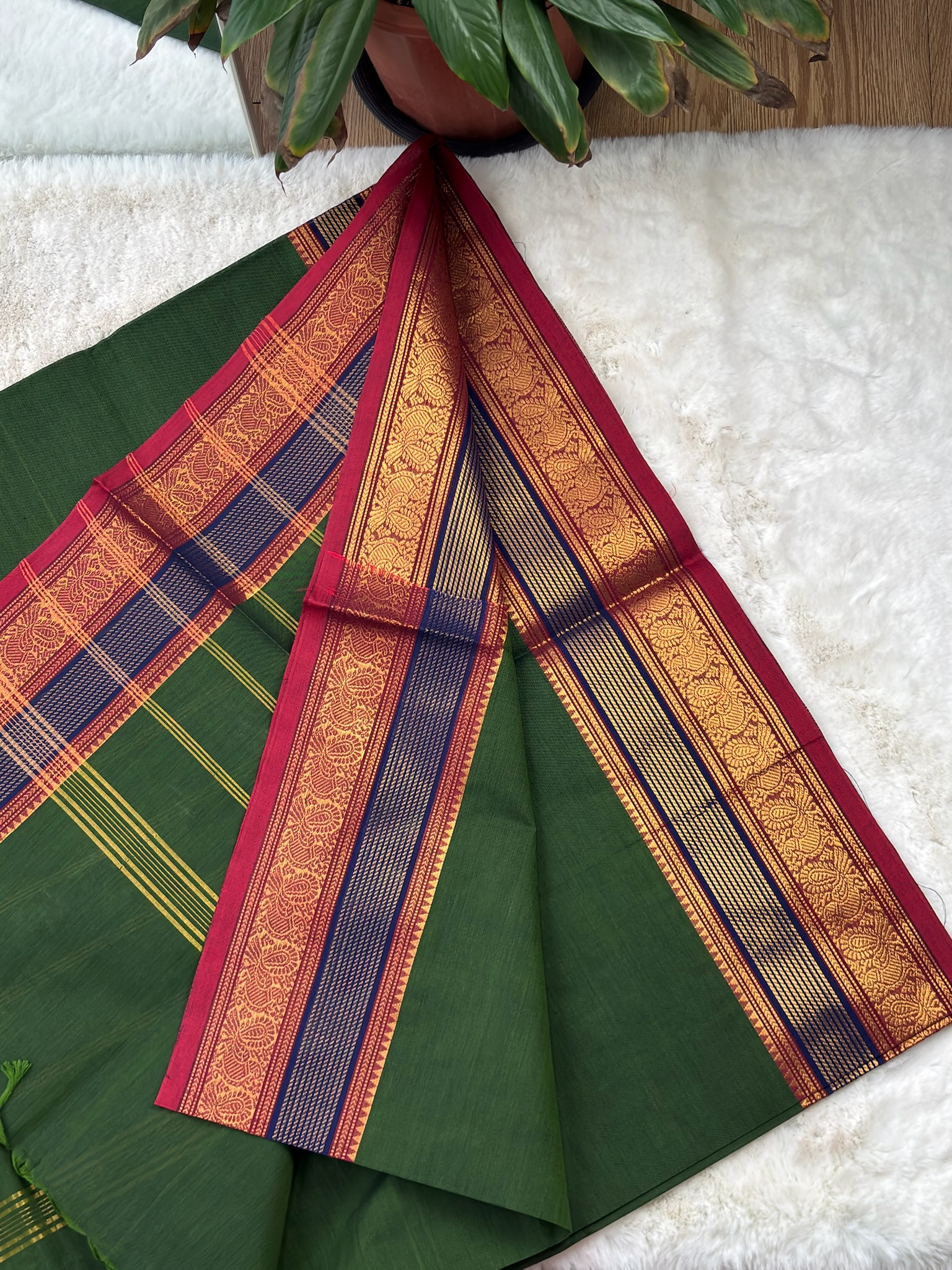 Handloom Cotton Saree with Blouse (80s)