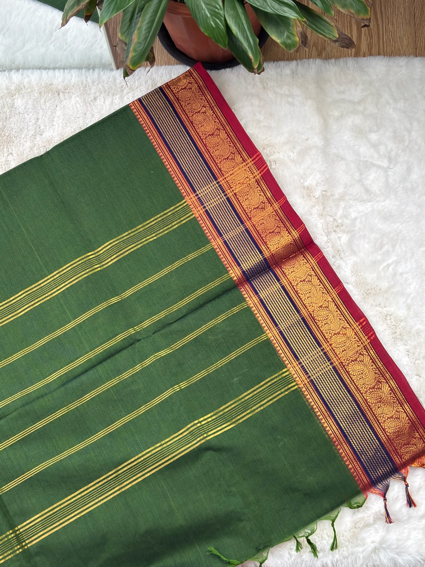 Handloom Cotton Saree with Blouse (80s)