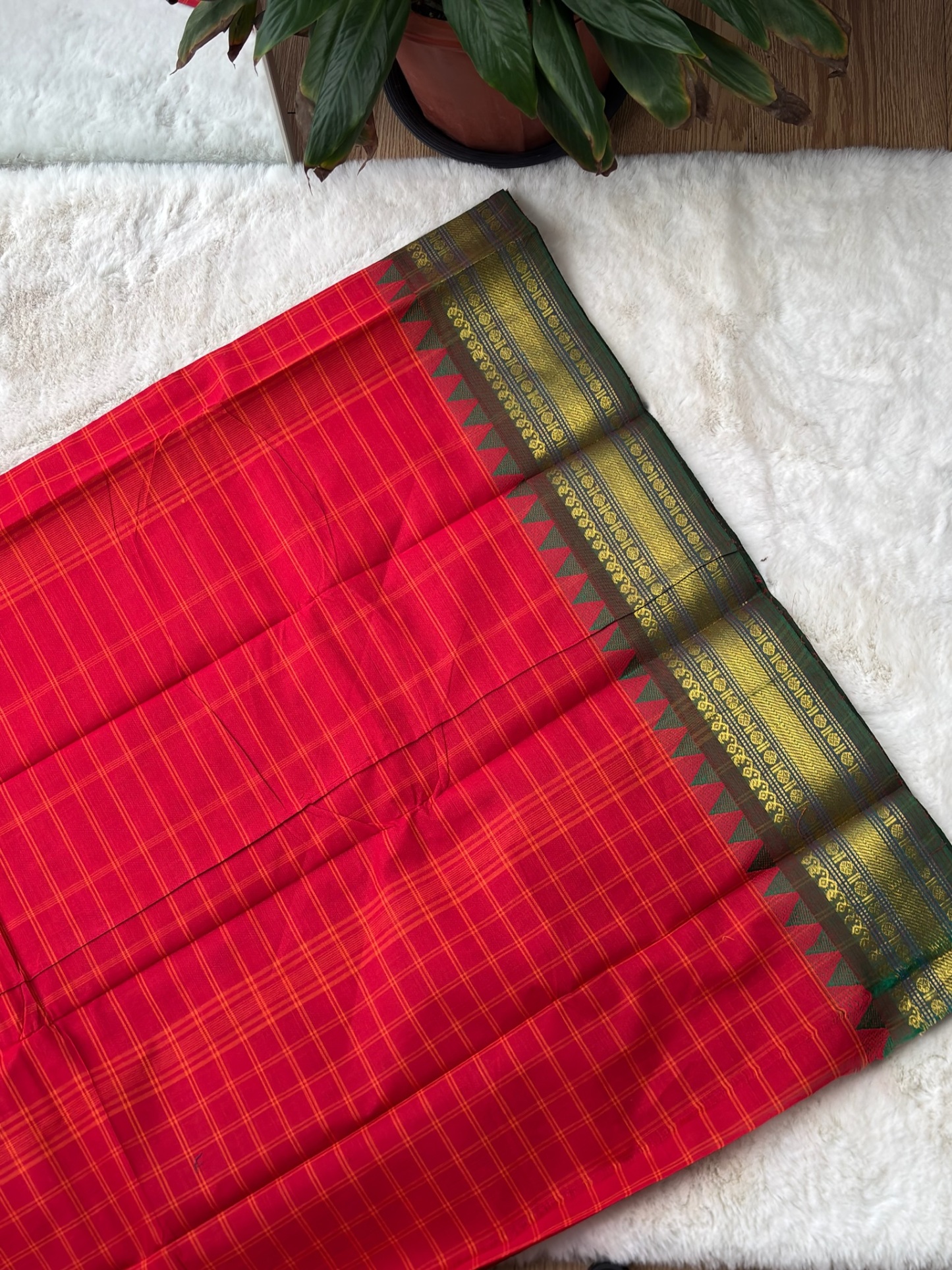 Handloom Cotton Saree without Blouse (60s)