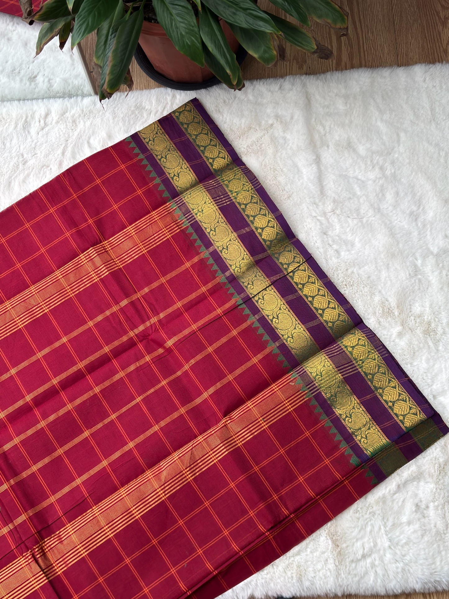 Handloom Cotton Saree without Blouse (60s)