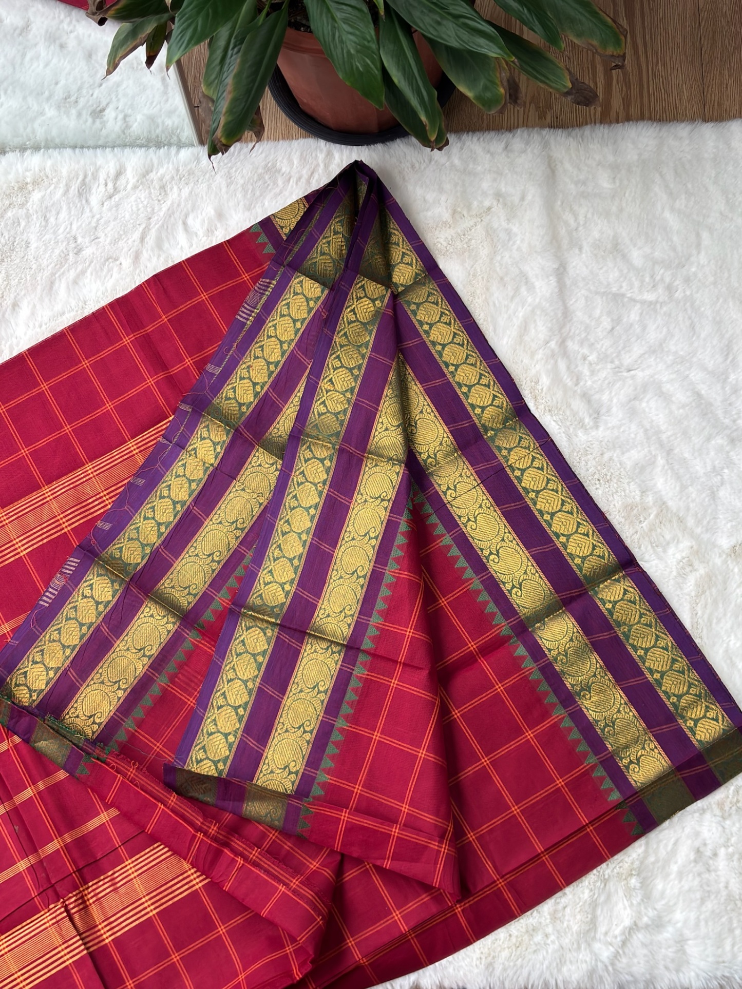 Handloom Cotton Saree without Blouse (60s)