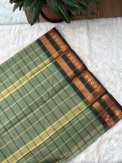 Handloom Cotton Saree without Blouse (60s)