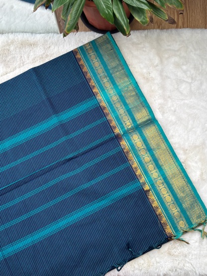 Handloom Cotton Saree with Blouse (80s)