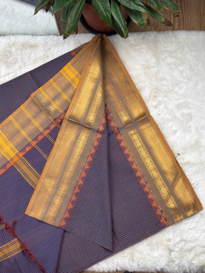 Handloom Cotton Saree with Blouse (80s)