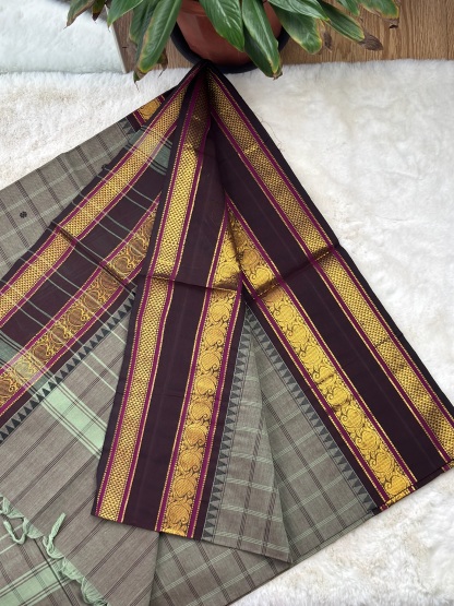 Handloom Cotton Saree with Blouse (80s)