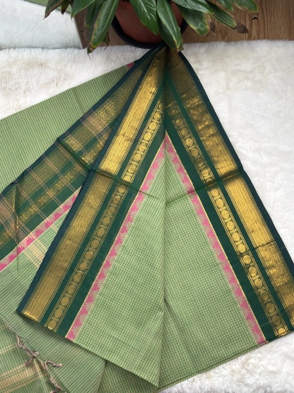 Handloom Cotton Saree with Blouse (80s)
