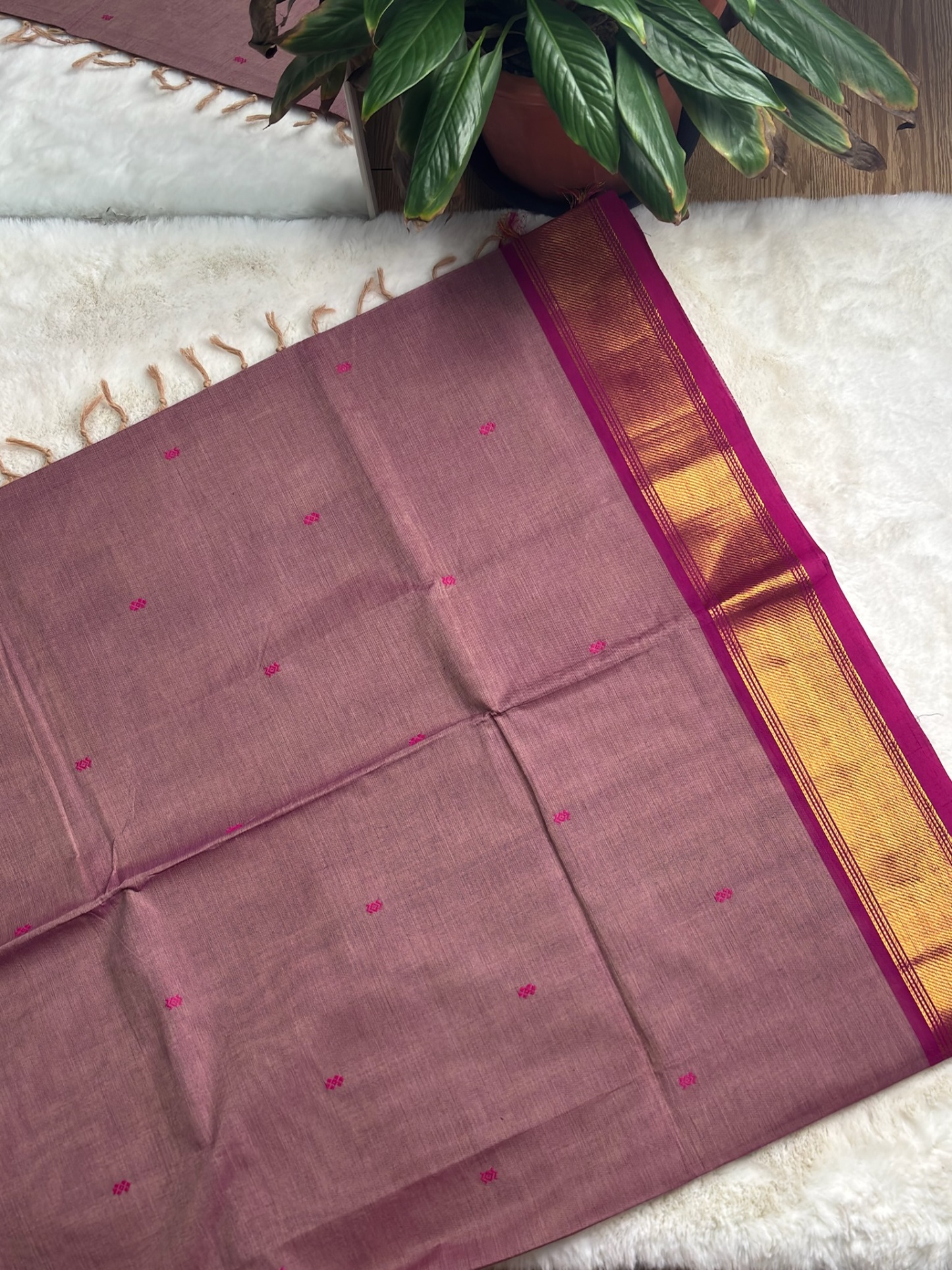 Handloom Cotton Saree with Blouse (80s)