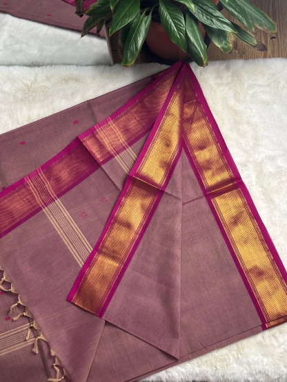 Handloom Cotton Saree with Blouse (80s)