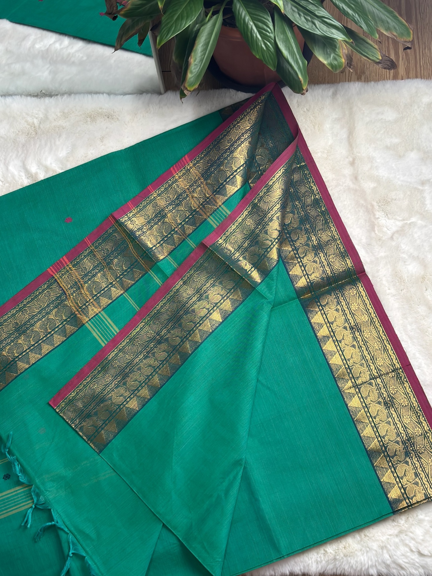 Handloom Cotton Saree with Blouse (80s)