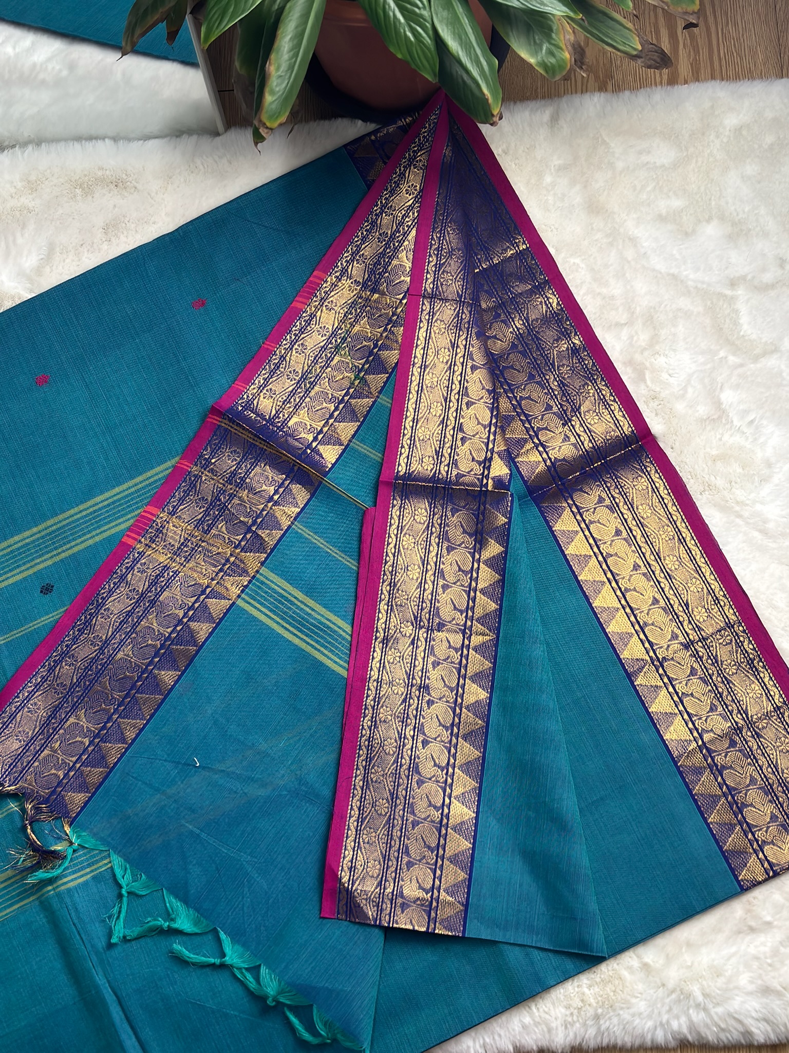 Handloom Cotton Saree with Blouse (80s)