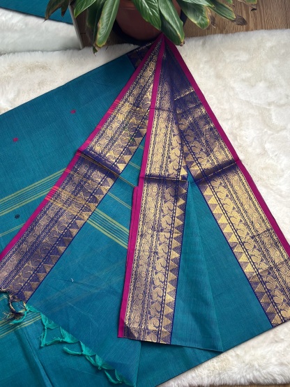 Handloom Cotton Saree with Blouse (80s)