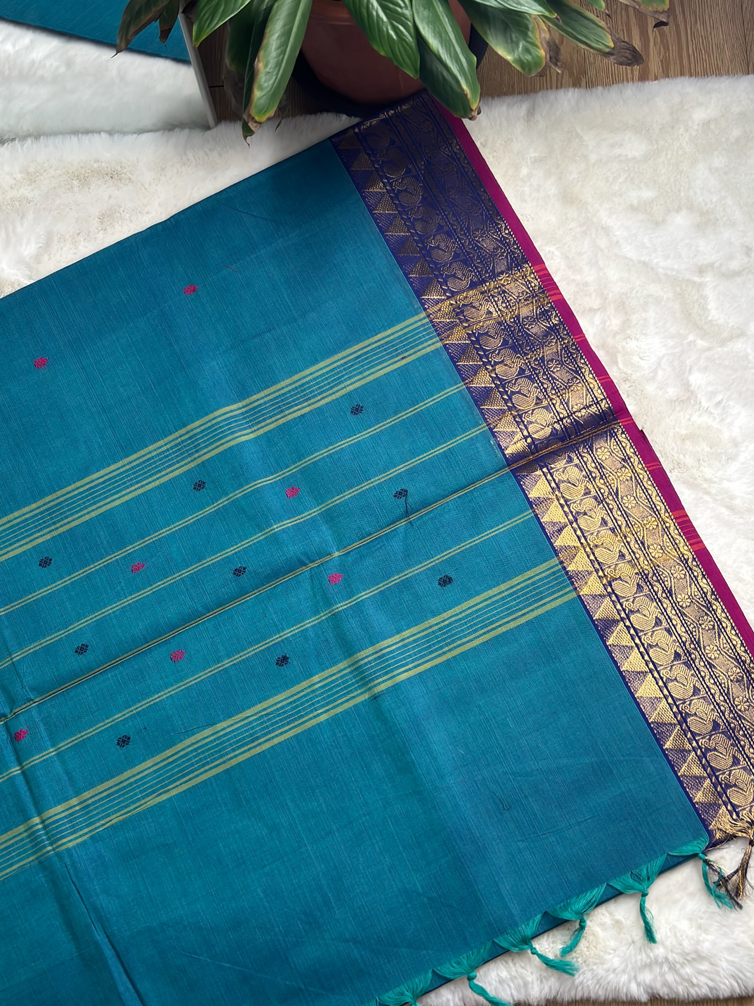Handloom Cotton Saree with Blouse (80s)