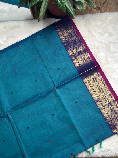 Handloom Cotton Saree with Blouse (80s)