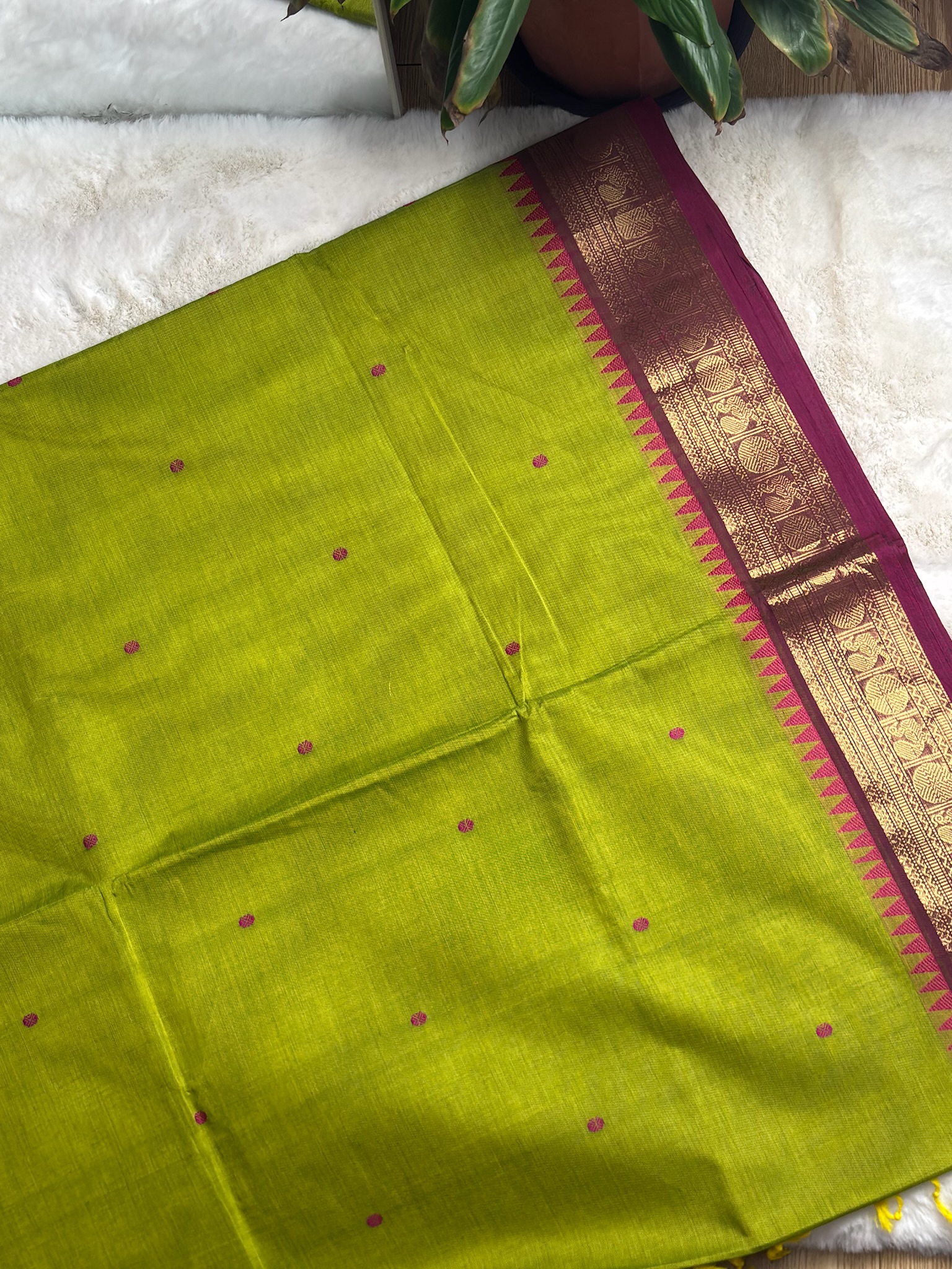 Handloom Cotton Saree with Blouse (80s)