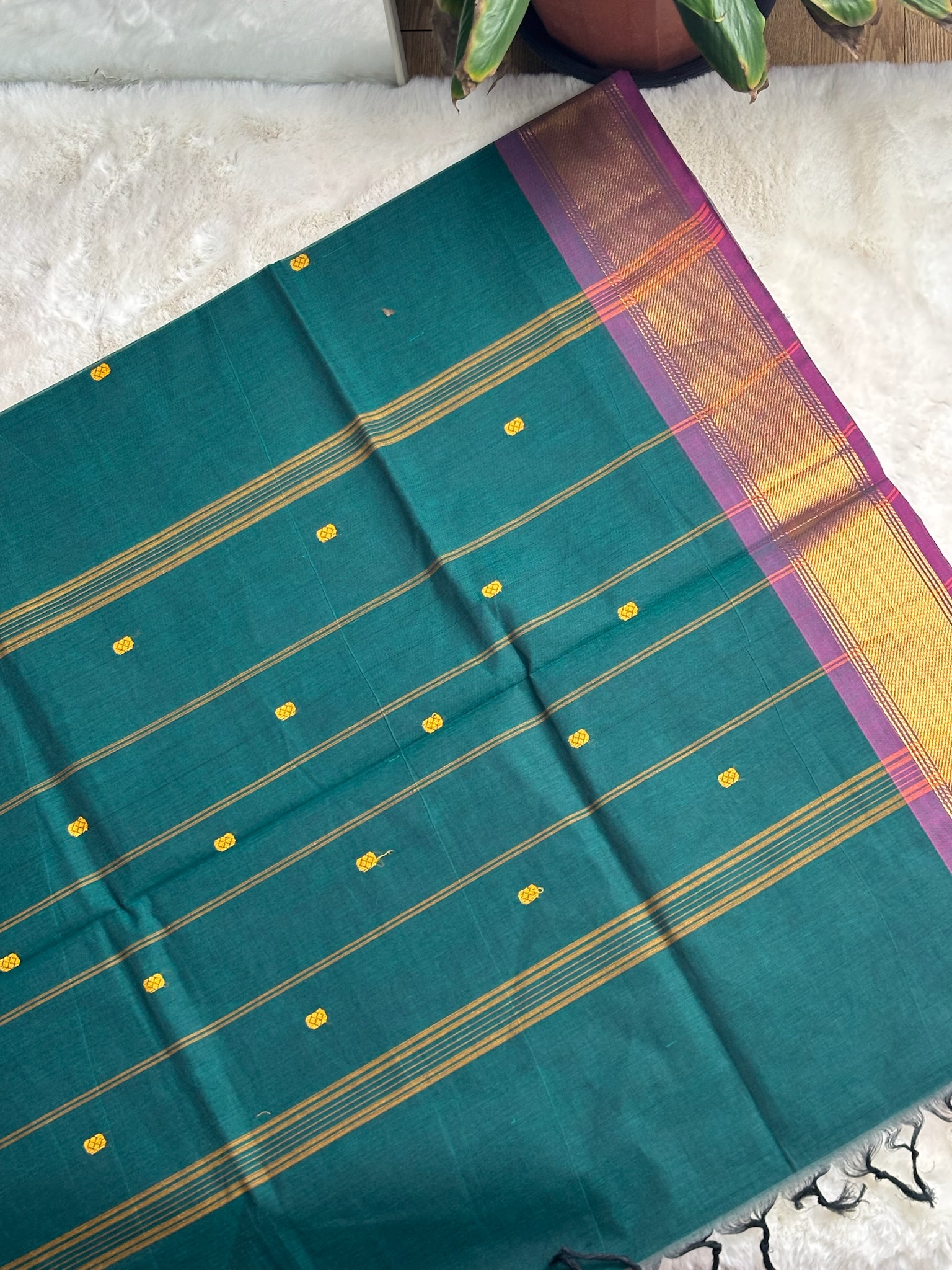 Handloom Cotton Saree with Blouse (80s)