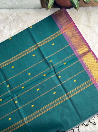 Handloom Cotton Saree with Blouse (80s)