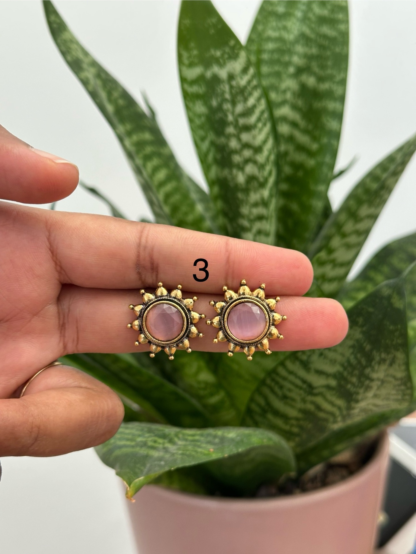 Flower Gold Stud