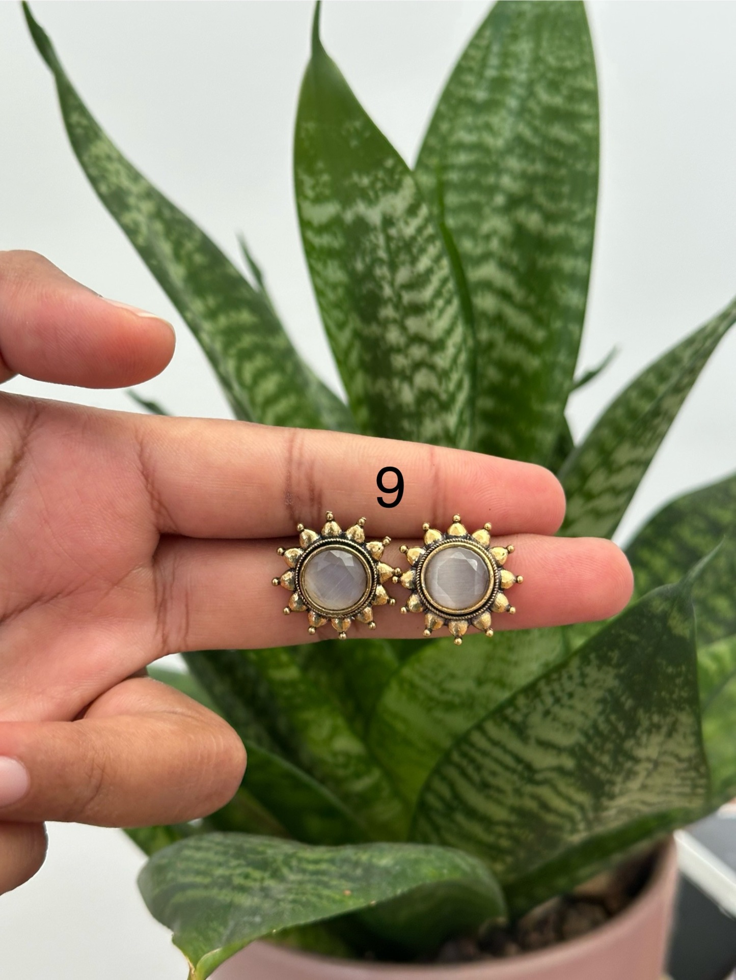 Flower Gold Stud
