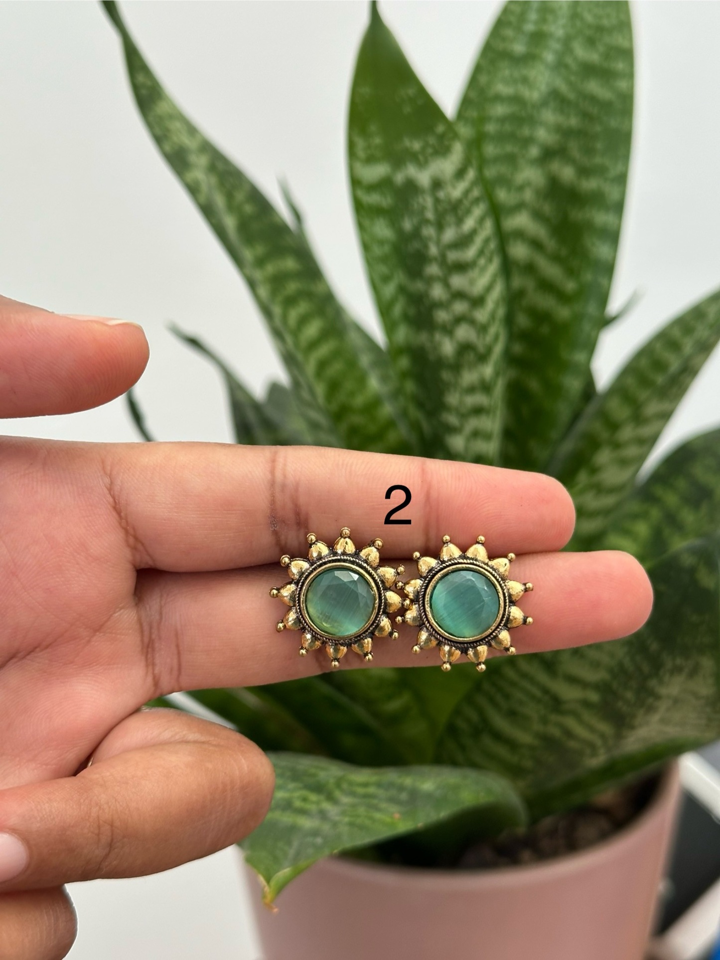 Flower Gold Stud