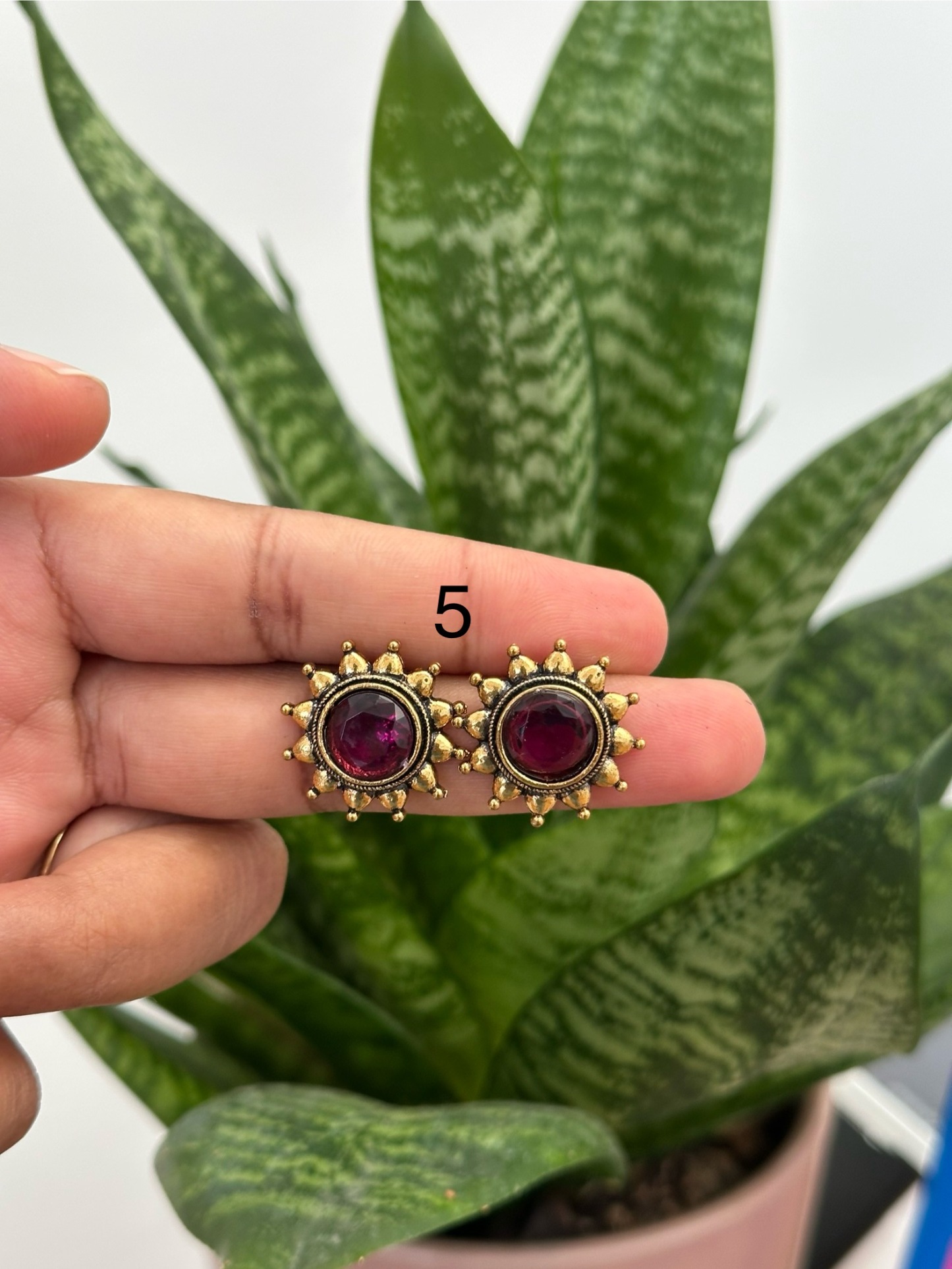 Flower Gold Stud