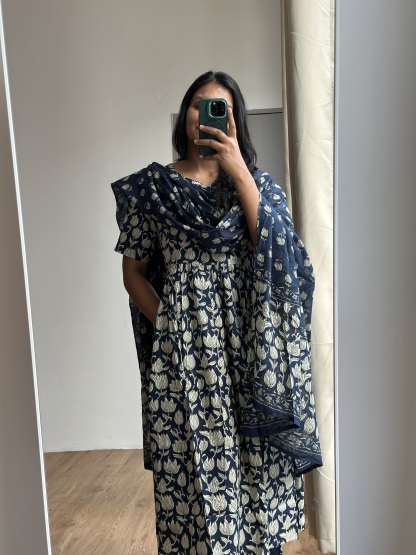 Naira Cut Kurta Set