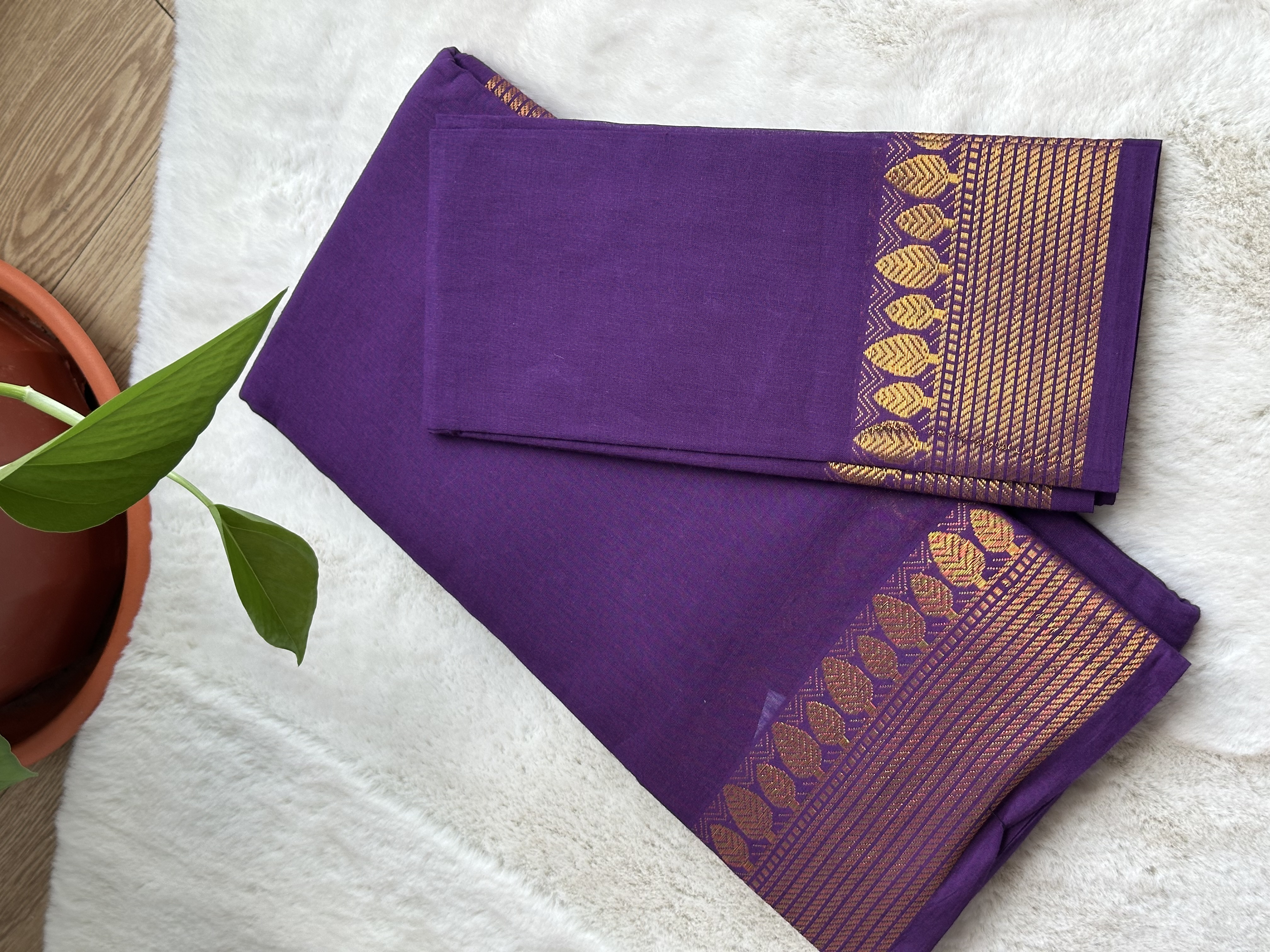 Kadambari Sungudi Saree