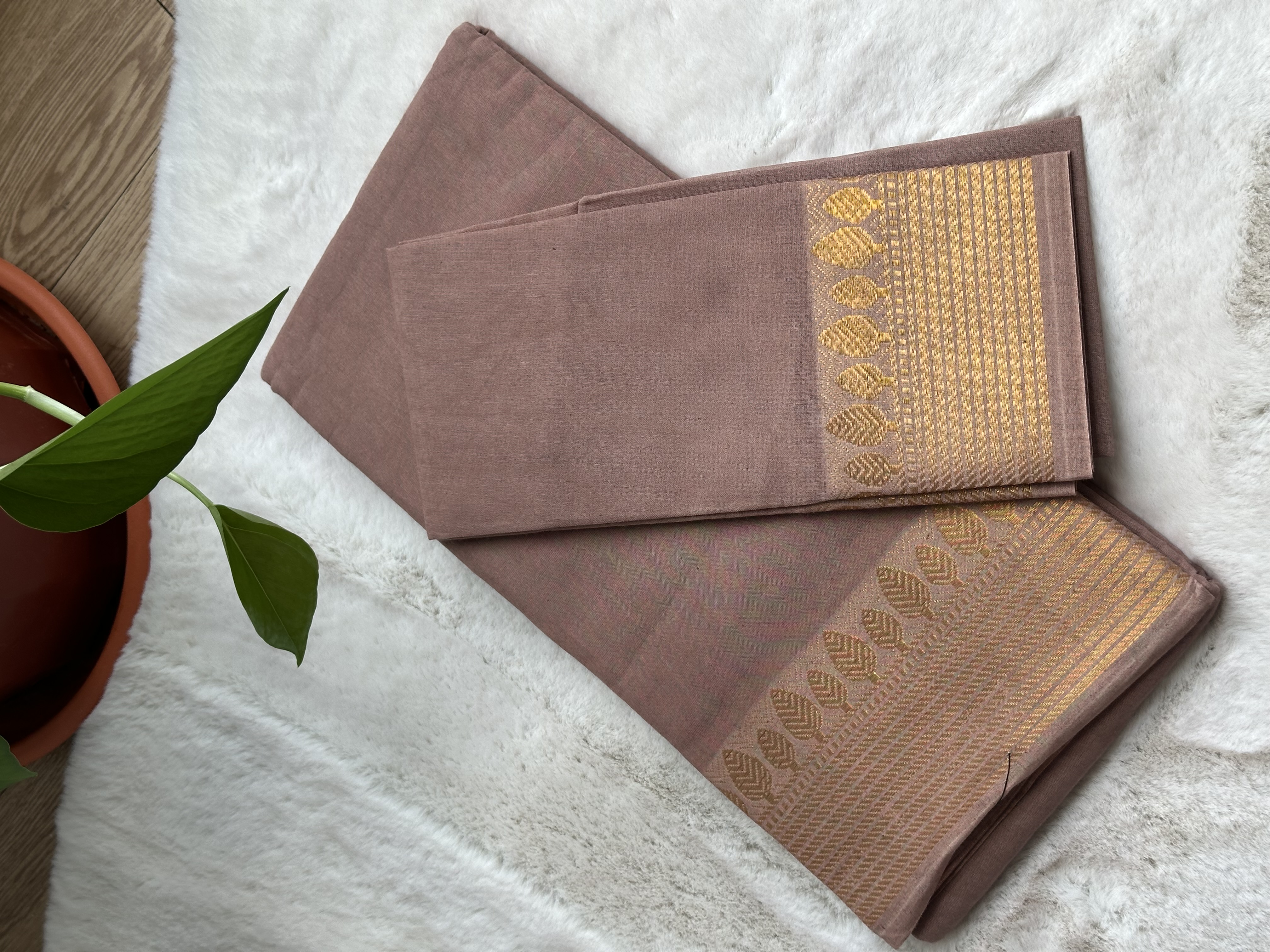 Kadambari Sungudi Saree