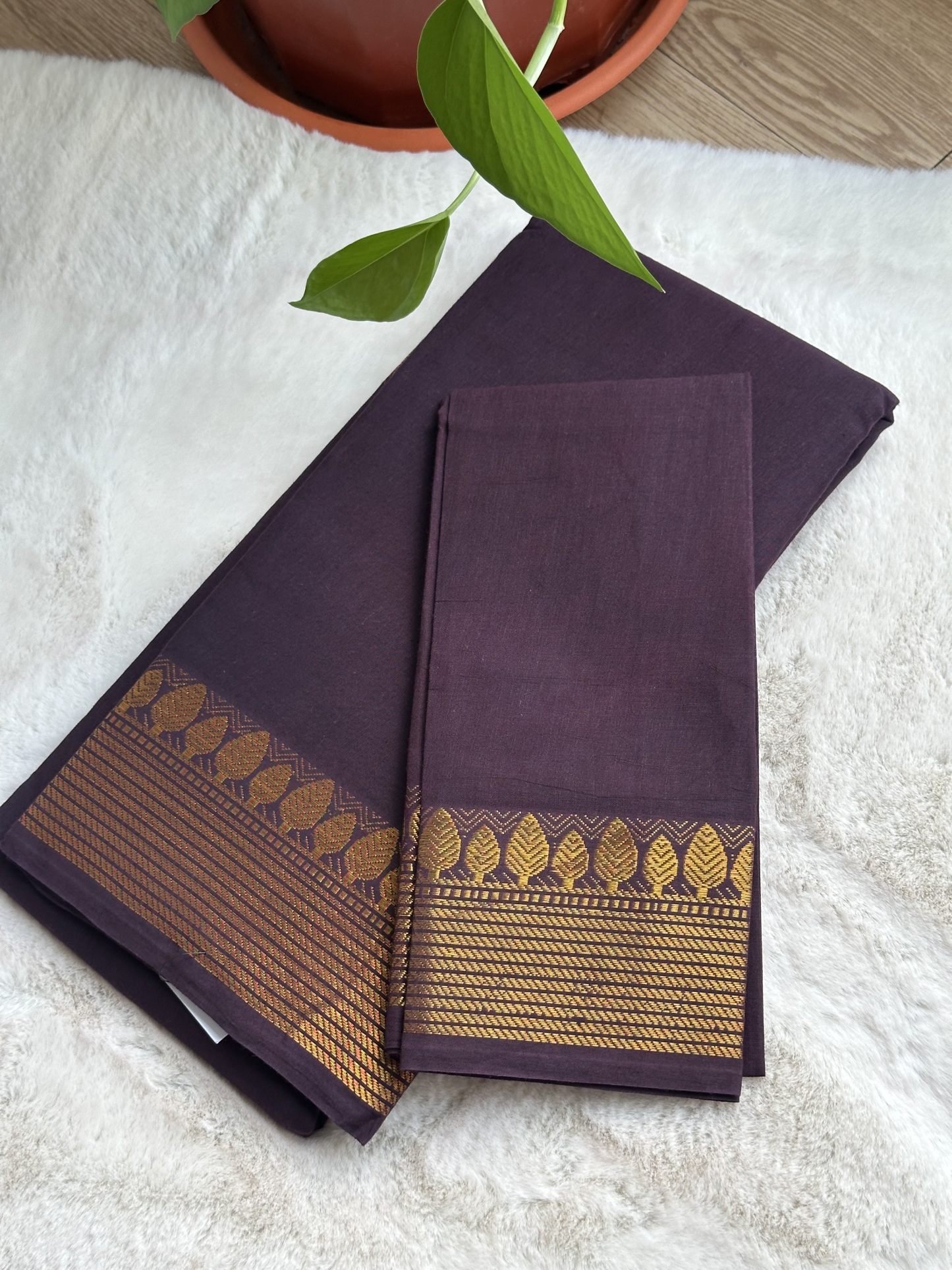 Kadambari Sungudi Saree