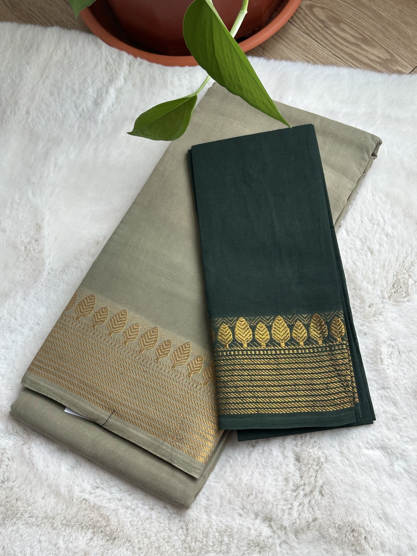 Kadambari Sungudi Saree