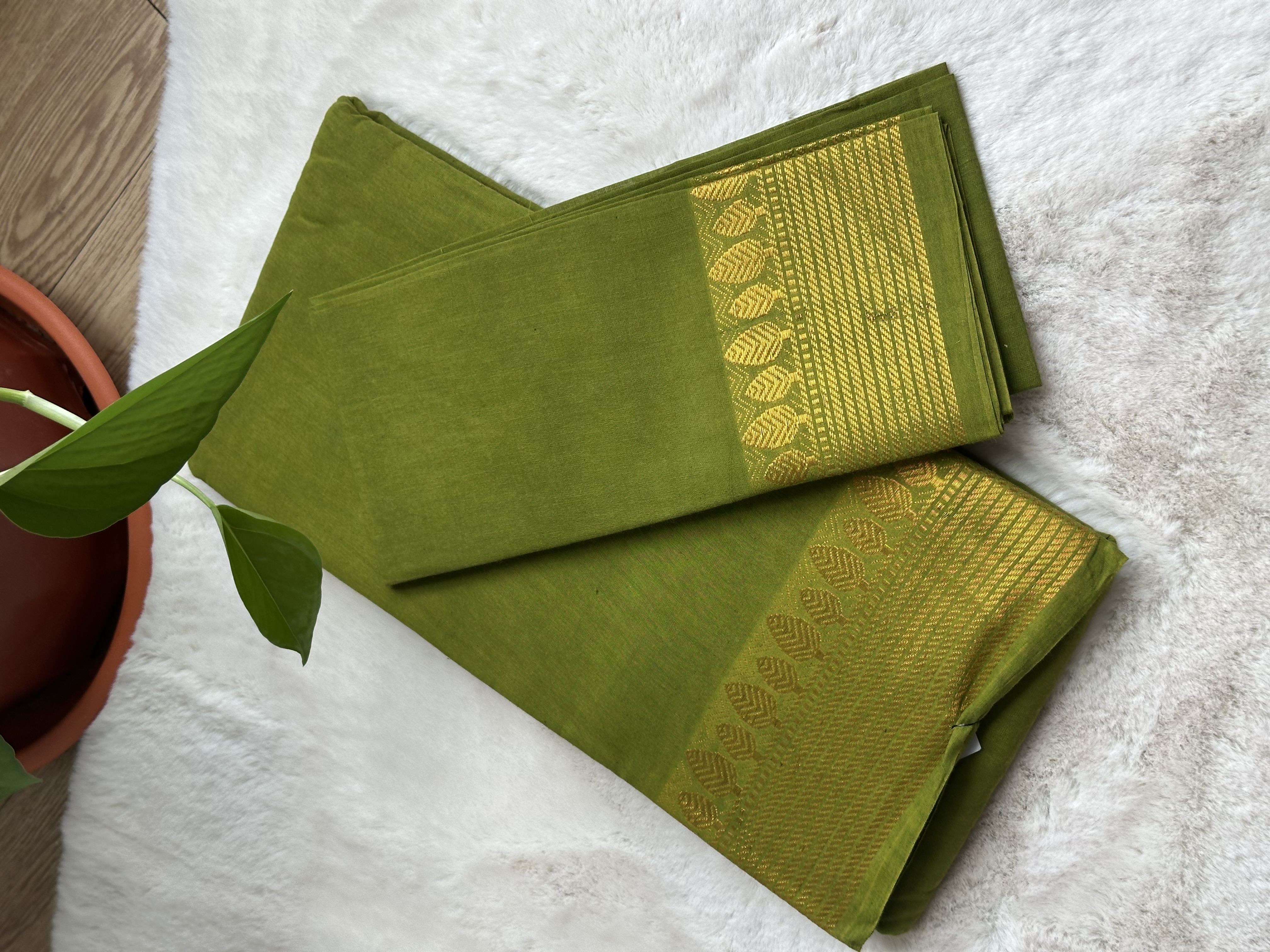 Kadambari Sungudi Saree