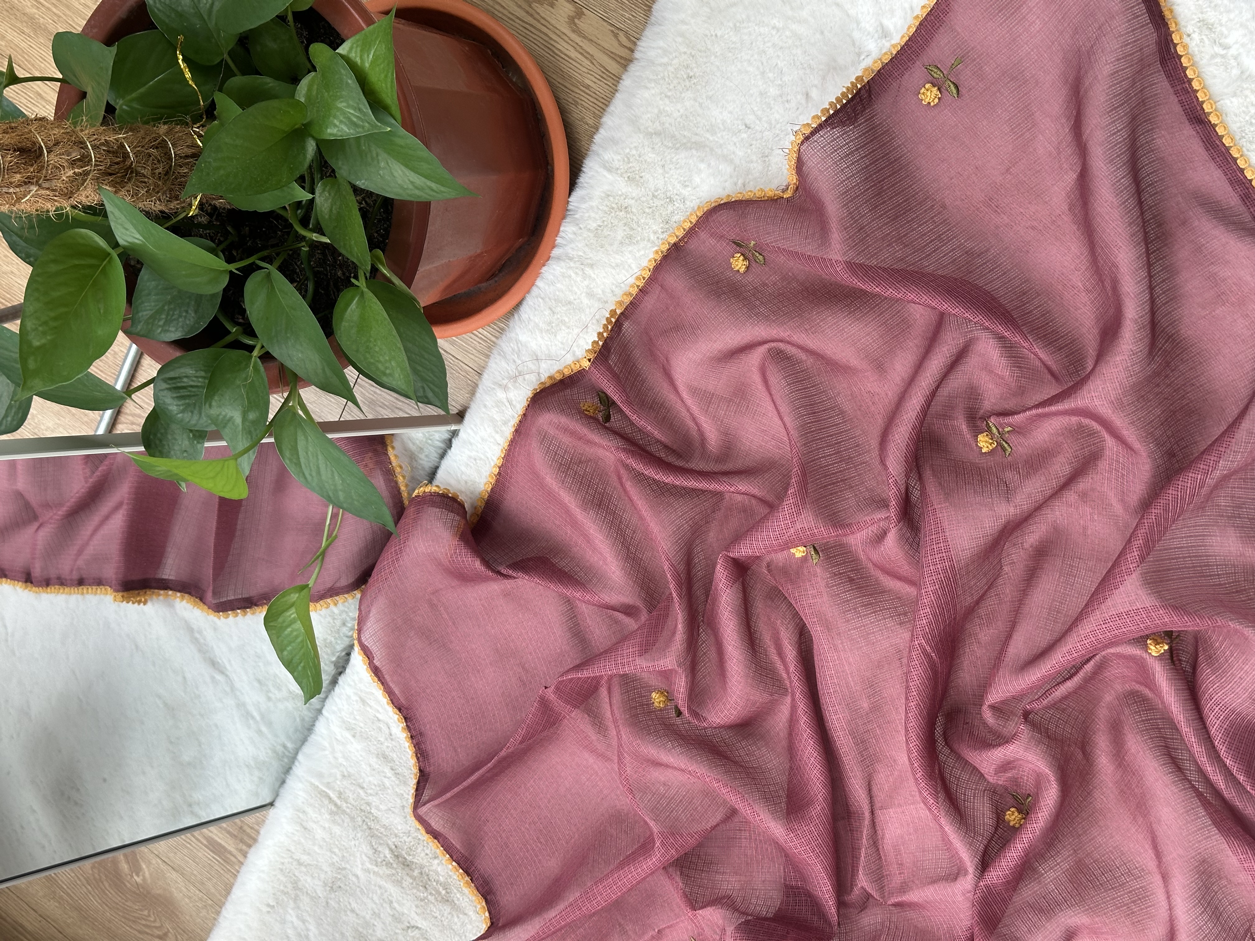 Kota Doria with Knotwork