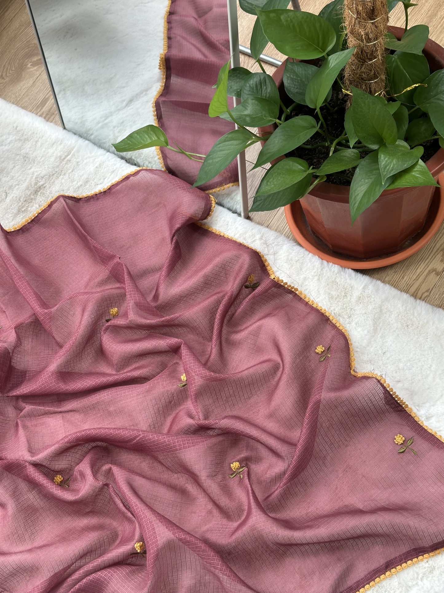 Kota Doria with Knotwork