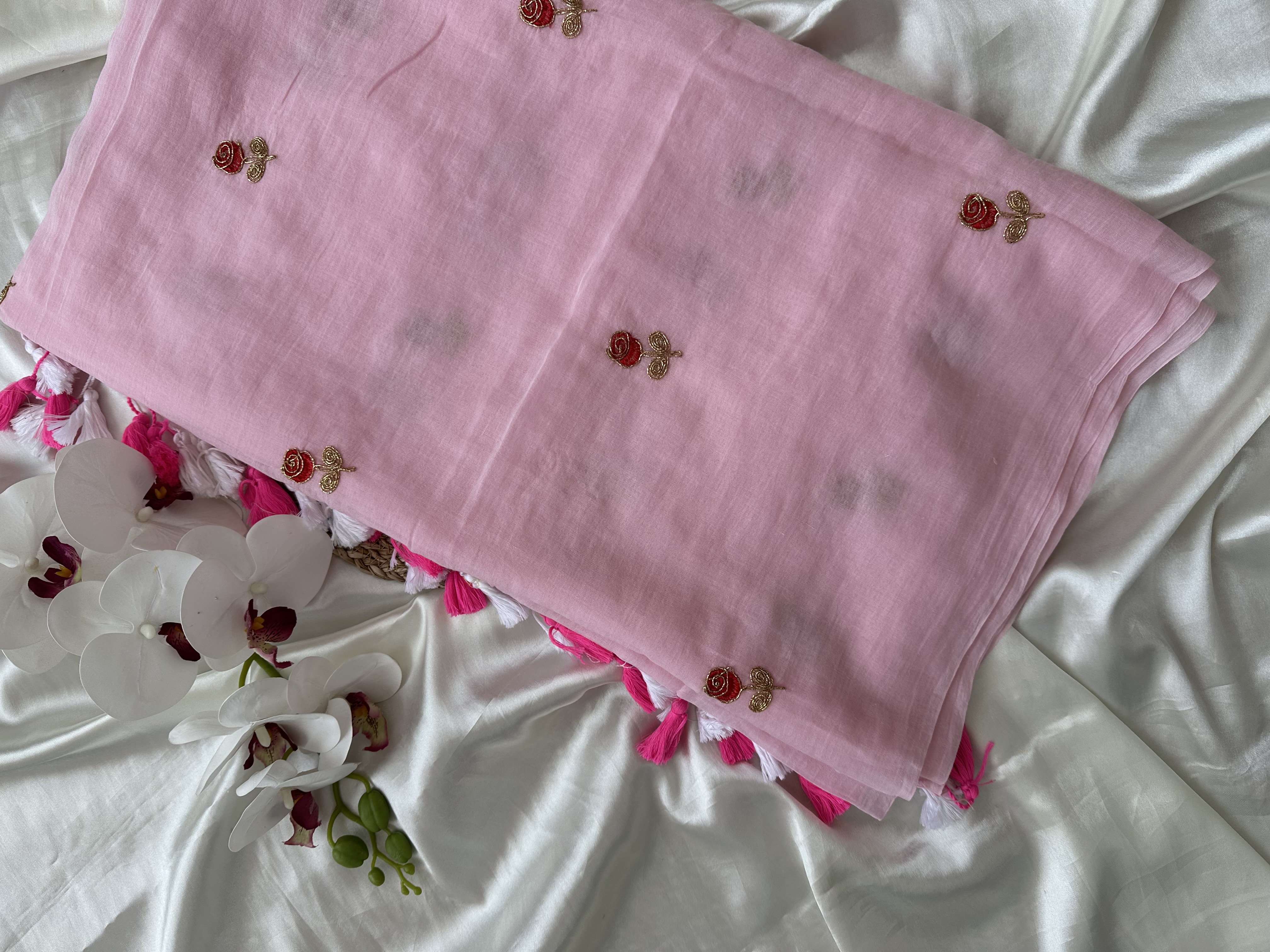 Mul Saree with Roses