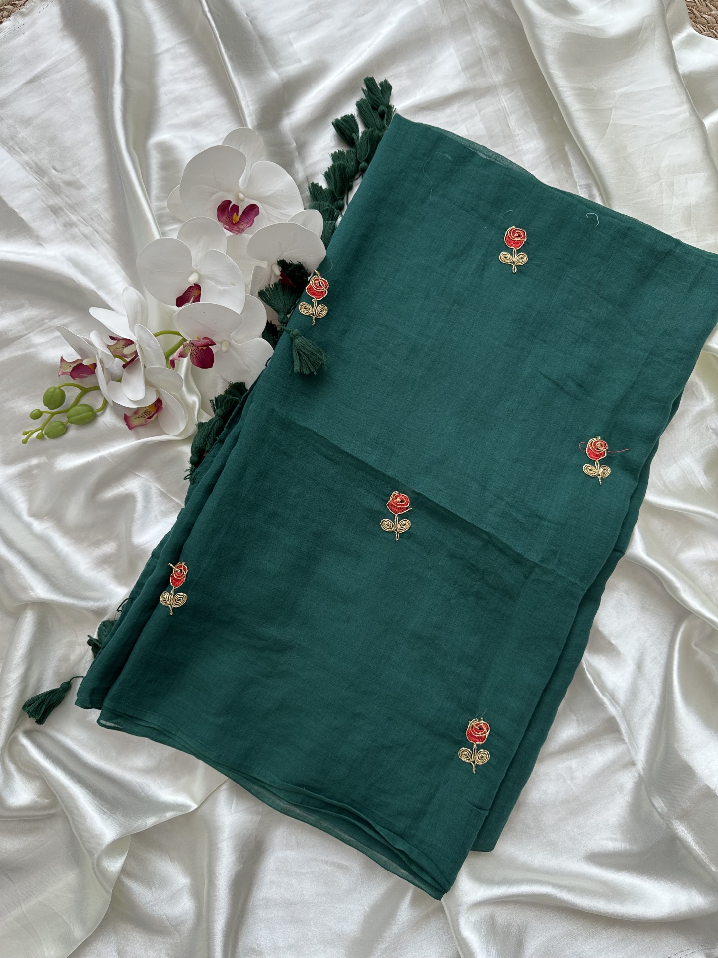 Mul Saree with Roses
