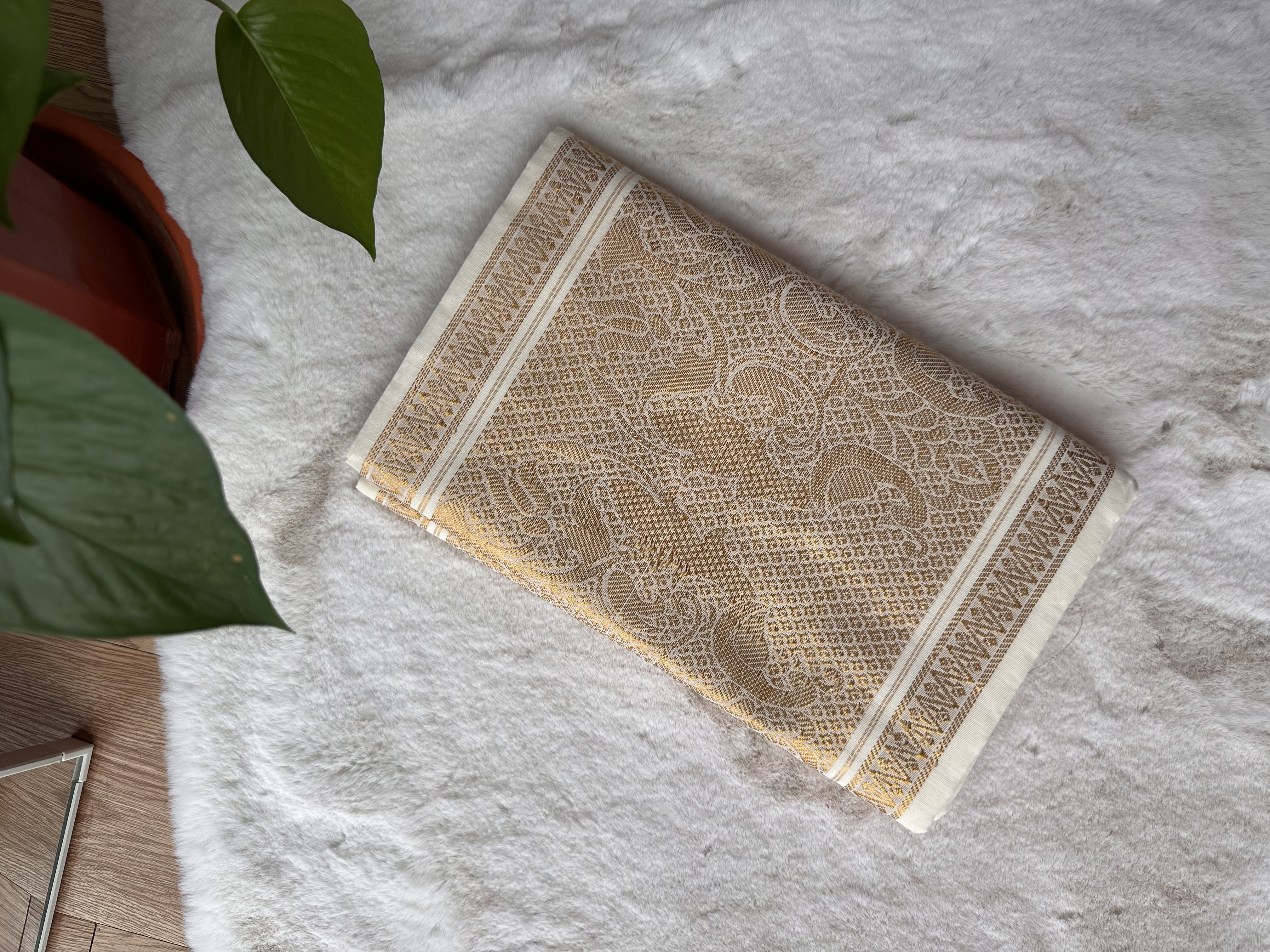 Handloom Cotton Kasavu Saree